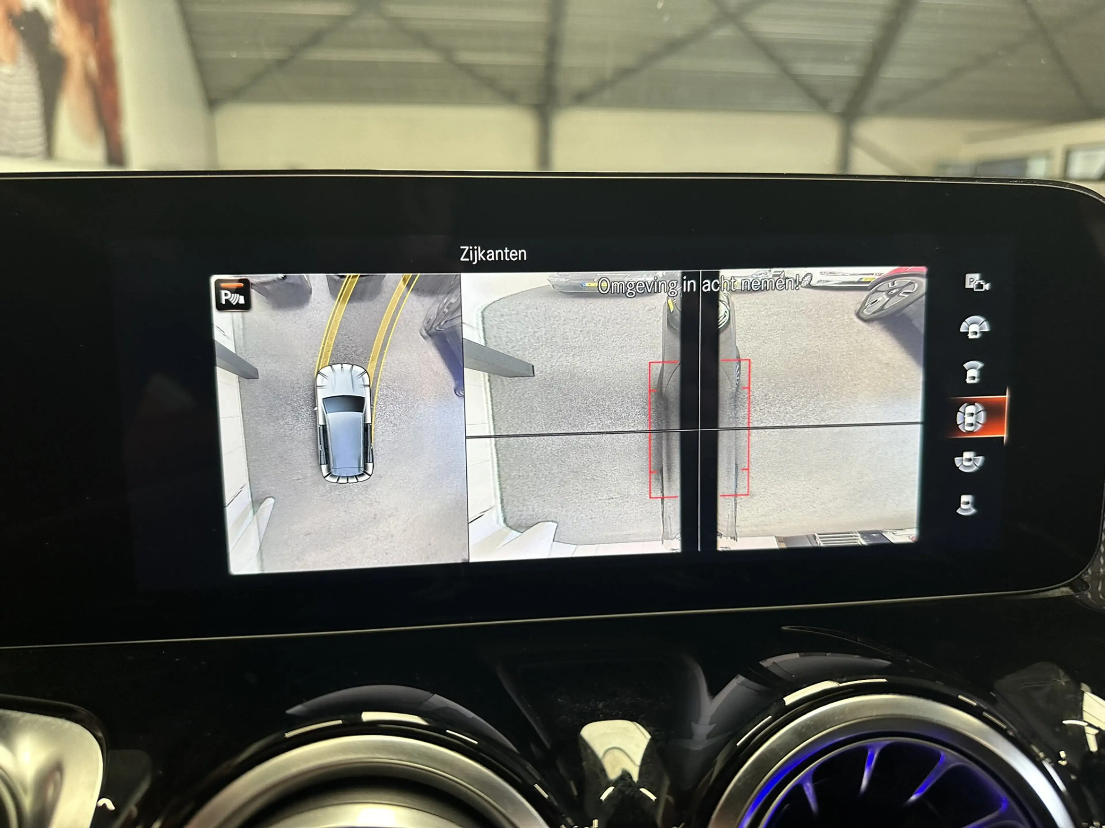 Mercedes-Benz EQB 300 4MATIC AMG LINE 67 KWH ADAPTIVE CRUISE CONTROL 360 — photo 32