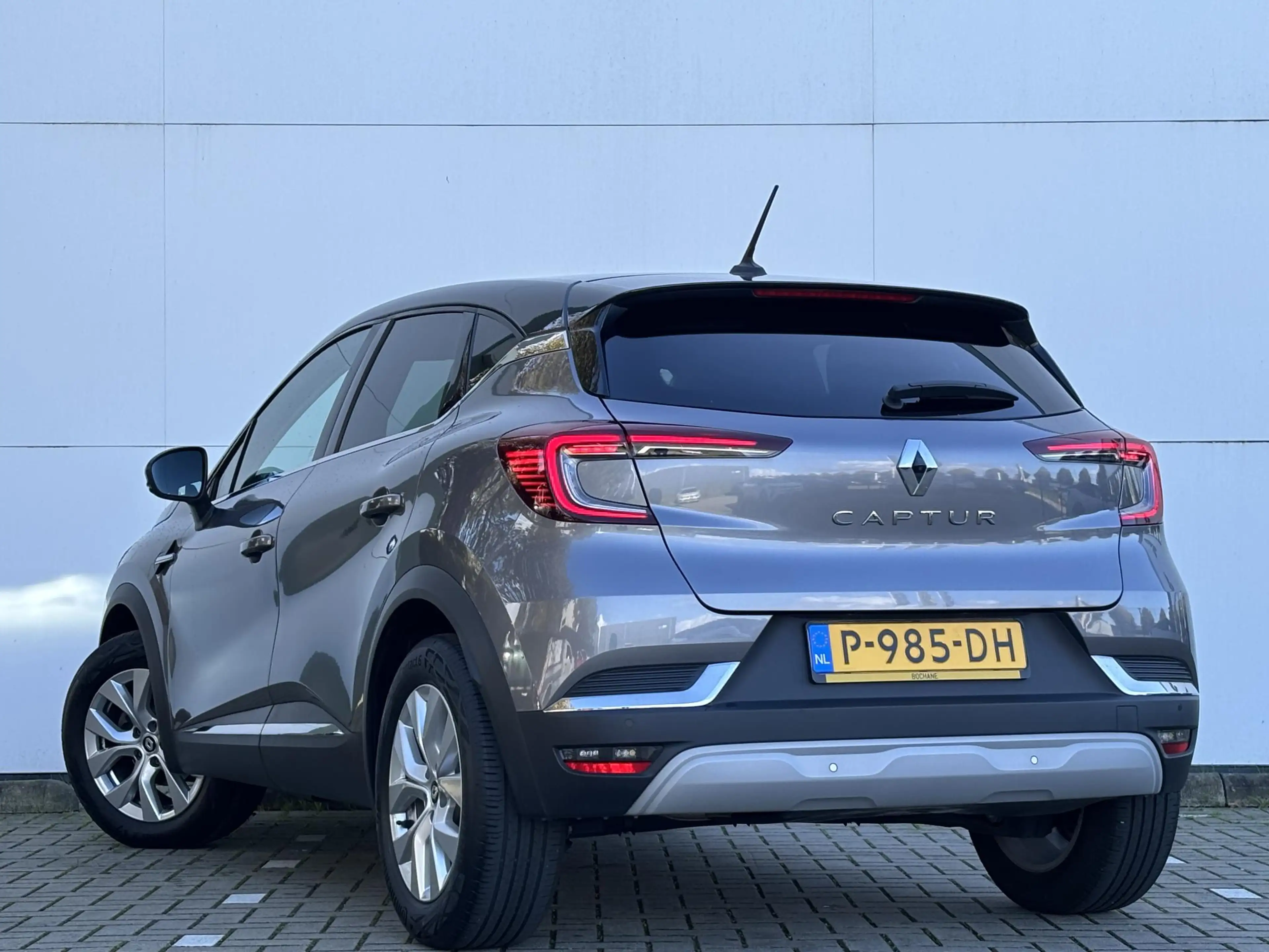 Renault Captur 1.0 TCe 90 Intens l Pack parking l — photo 6