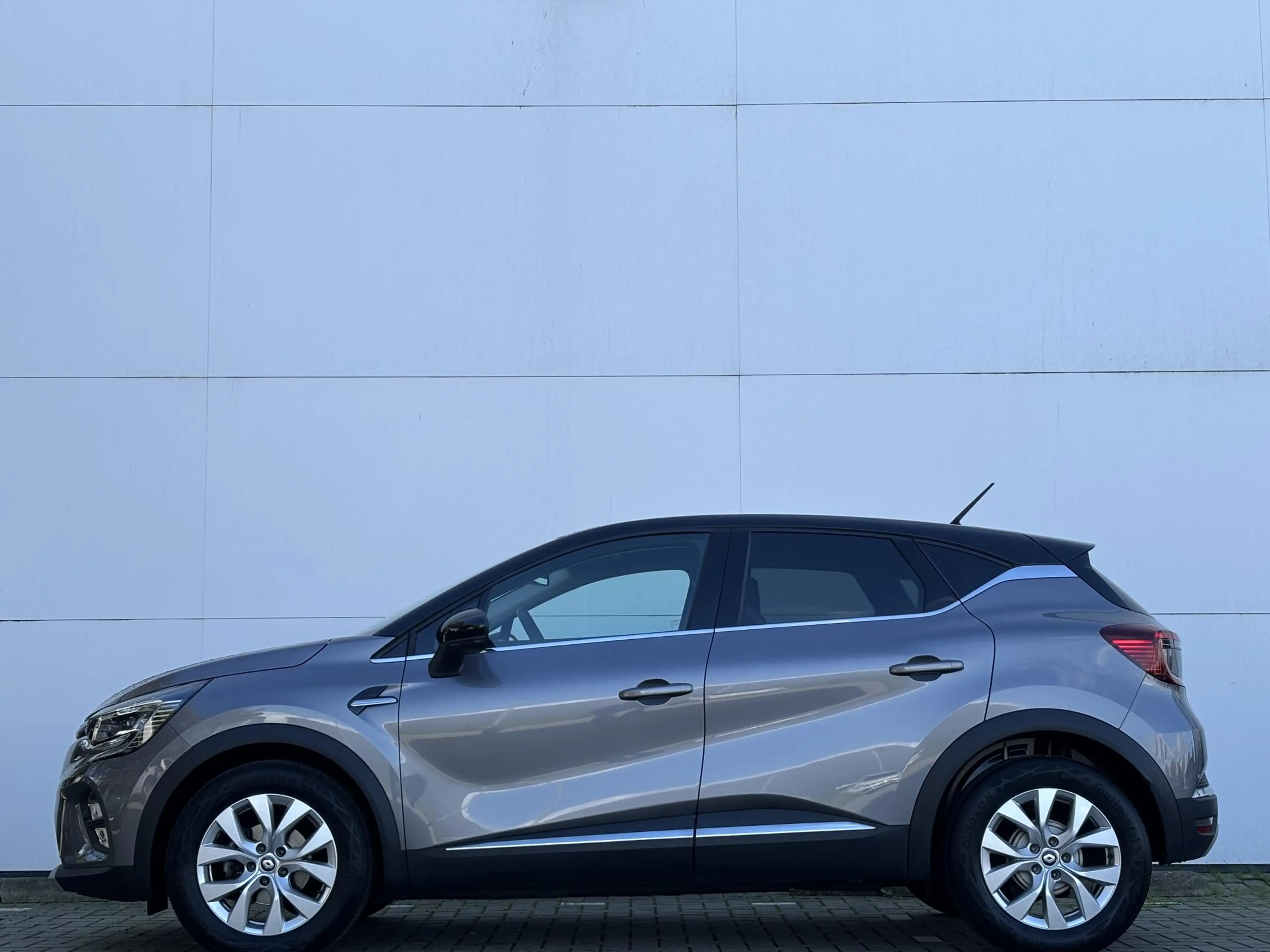 Renault Captur 1.0 TCe 90 Intens l Pack parking l — photo 15