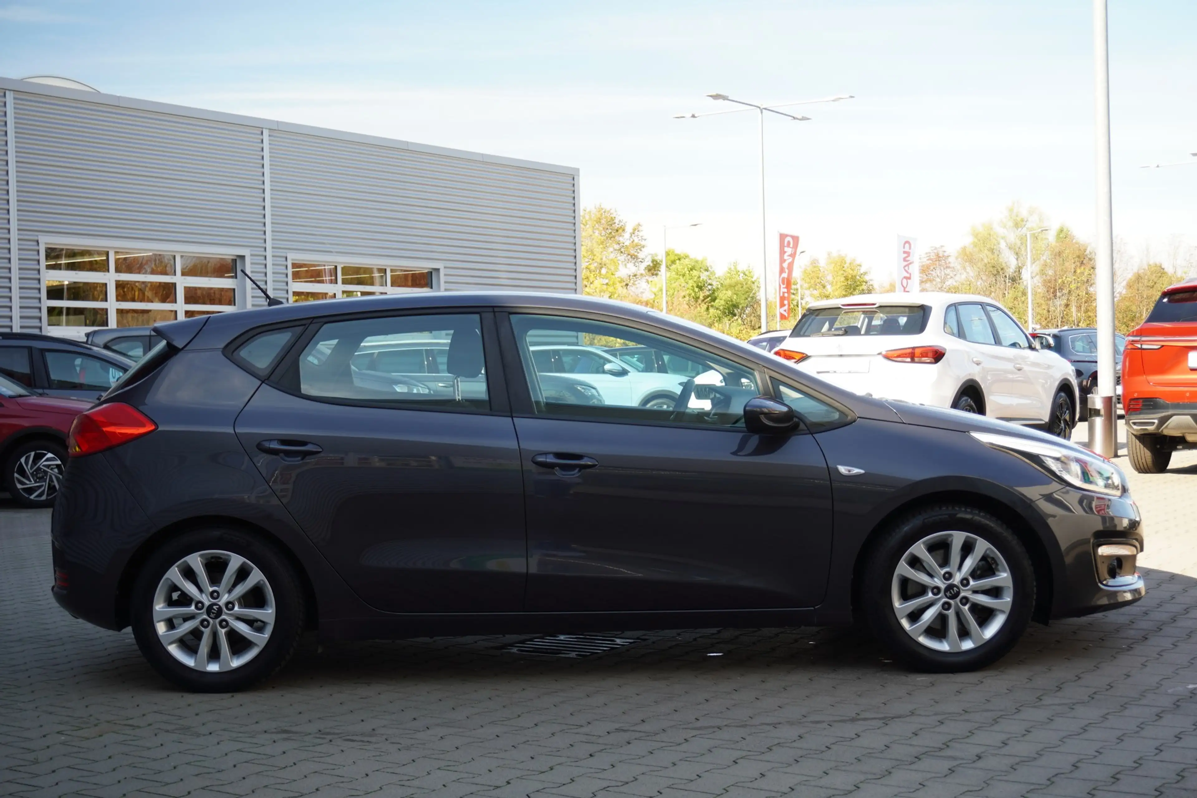 Kia Ceed / cee'd Ceed 1.4 Freisprechanlage Klima Lenkradheizung — photo 5