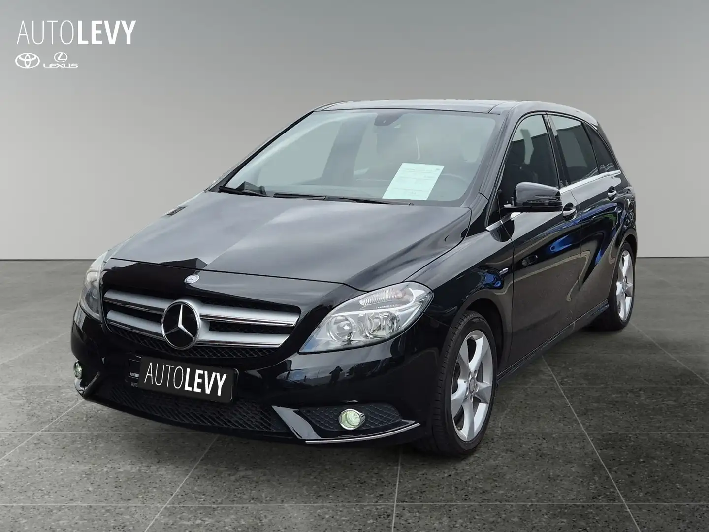 Mercedes-Benz B 180 B180 1.6 Blue *NAVI*KLIMA*SHZ*PANORAMADACH* Zwart - 2