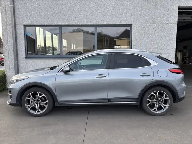 Kia XCeed XCeed 1.0 T-GDi CAM CLIM CRUISE LANE LED NAVI