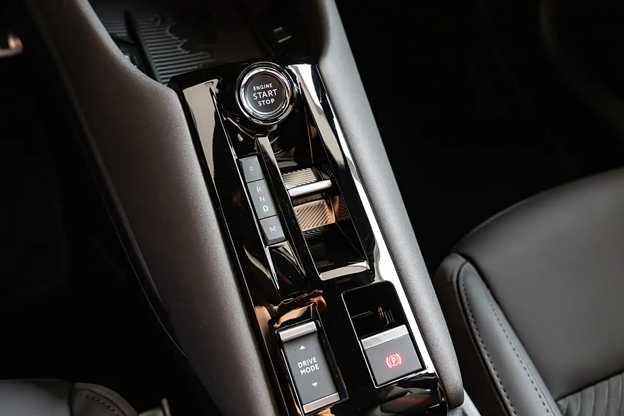 Alfa Romeo Junior 2025 — фото 9