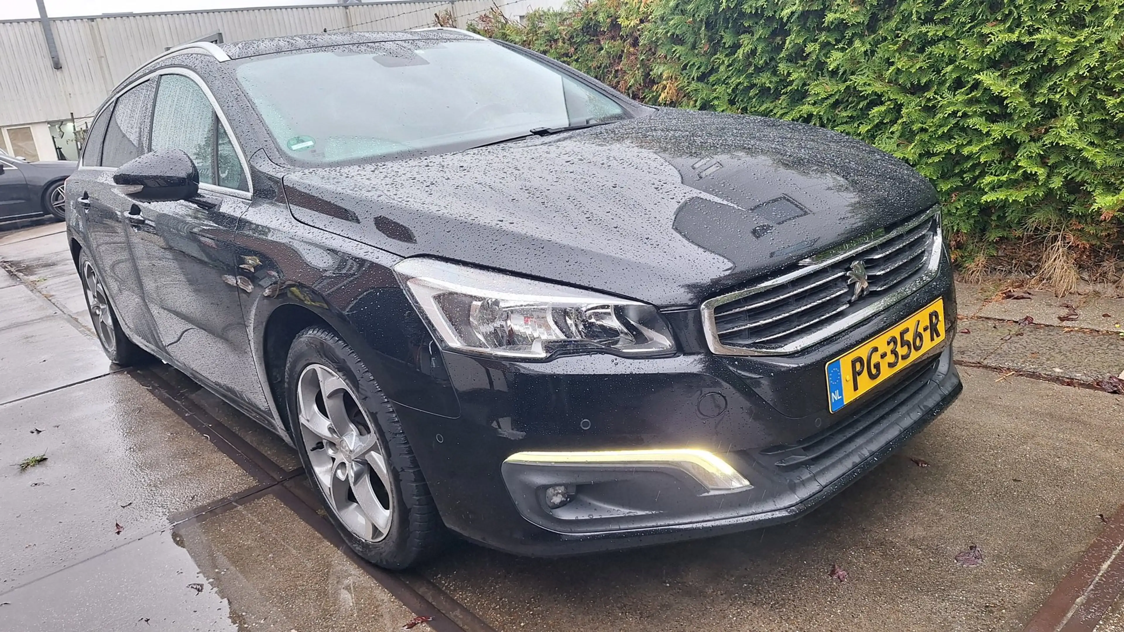 Peugeot 508 SW 1.6 BlueHDi Blue Lease Executive — photo 3