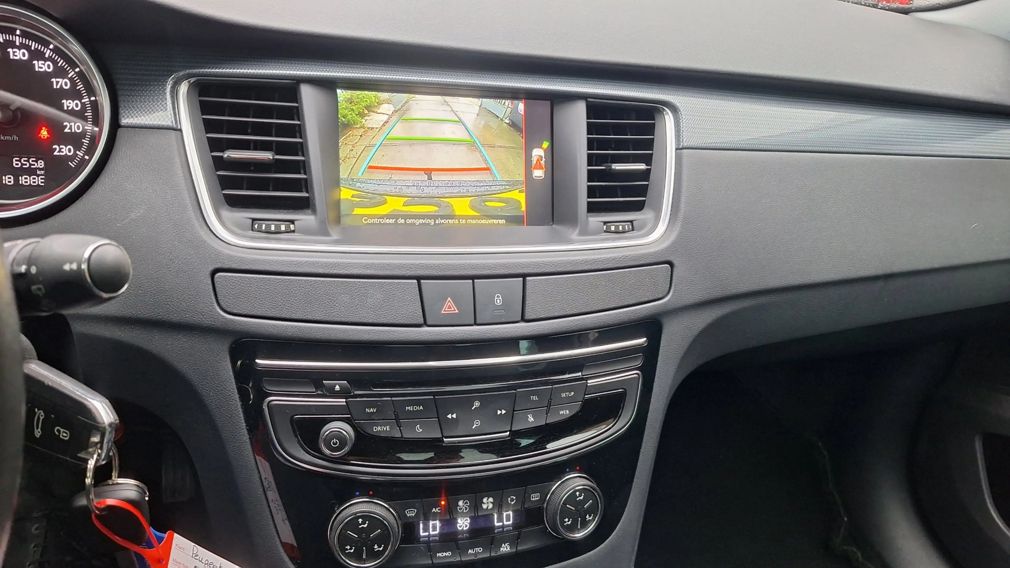 Peugeot 508 SW 1.6 BlueHDi Blue Lease Executive — photo 10