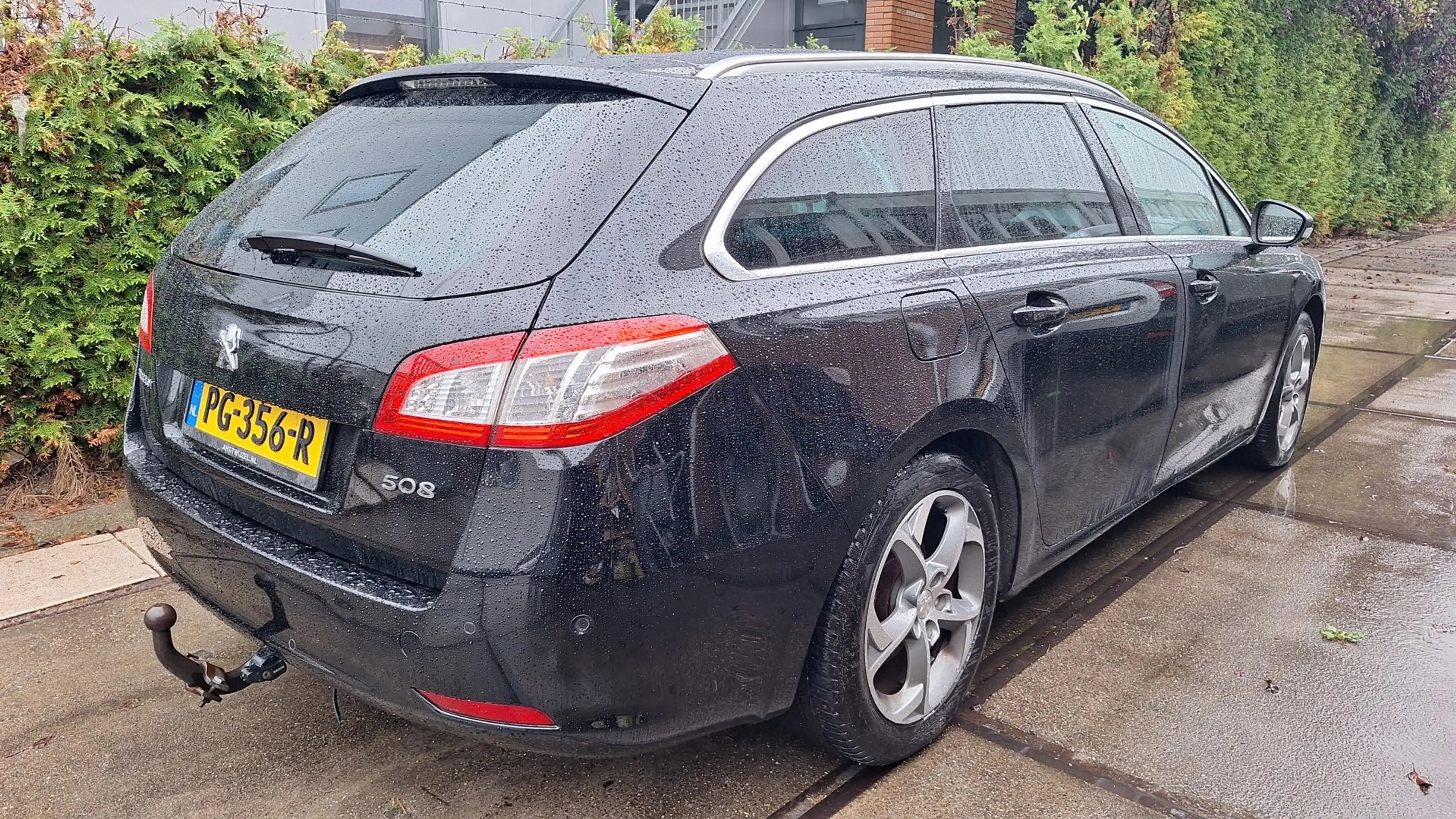Peugeot 508 SW 1.6 BlueHDi Blue Lease Executive — photo 2