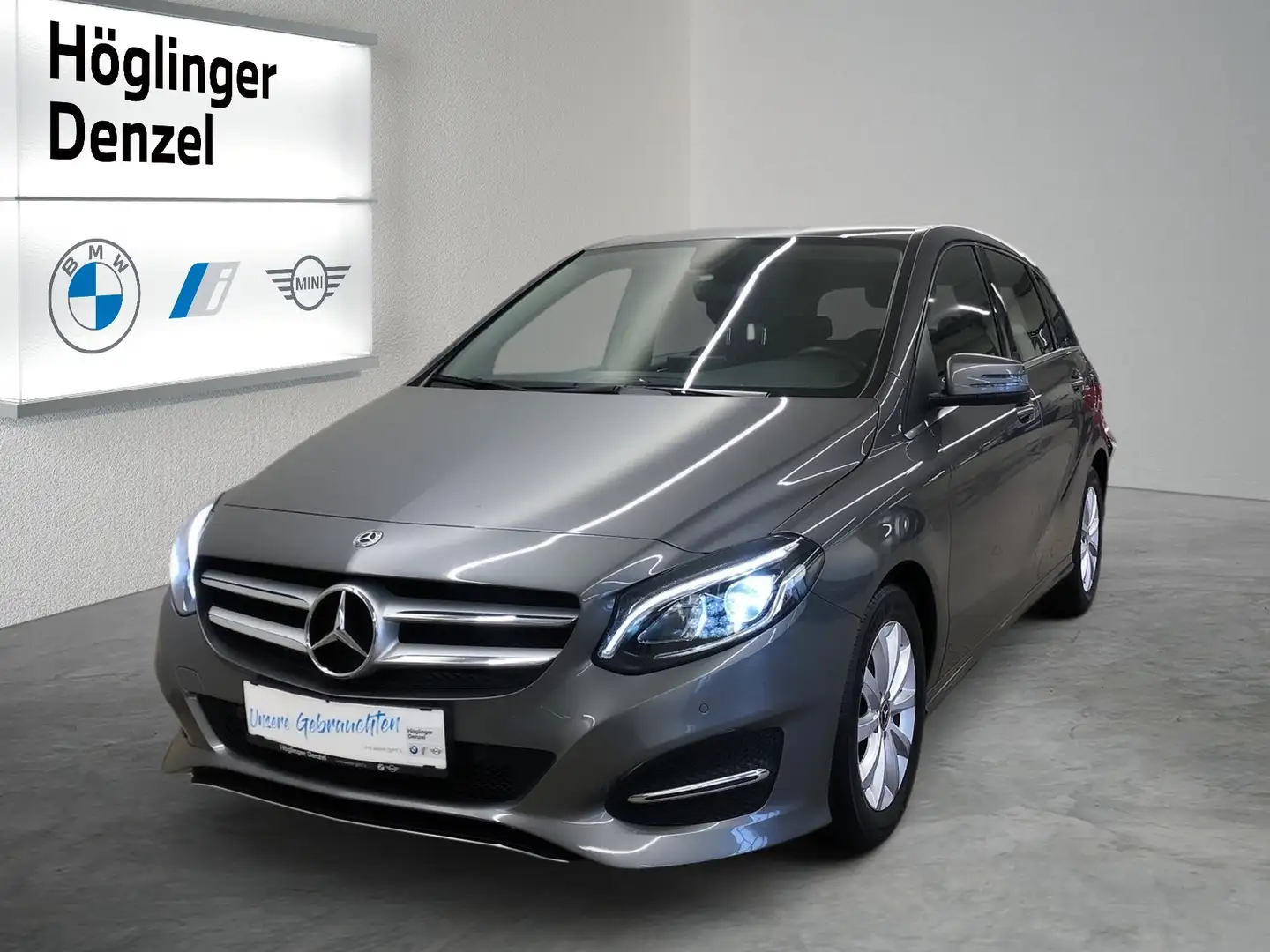 Mercedes-Benz B 180 Grau - 1