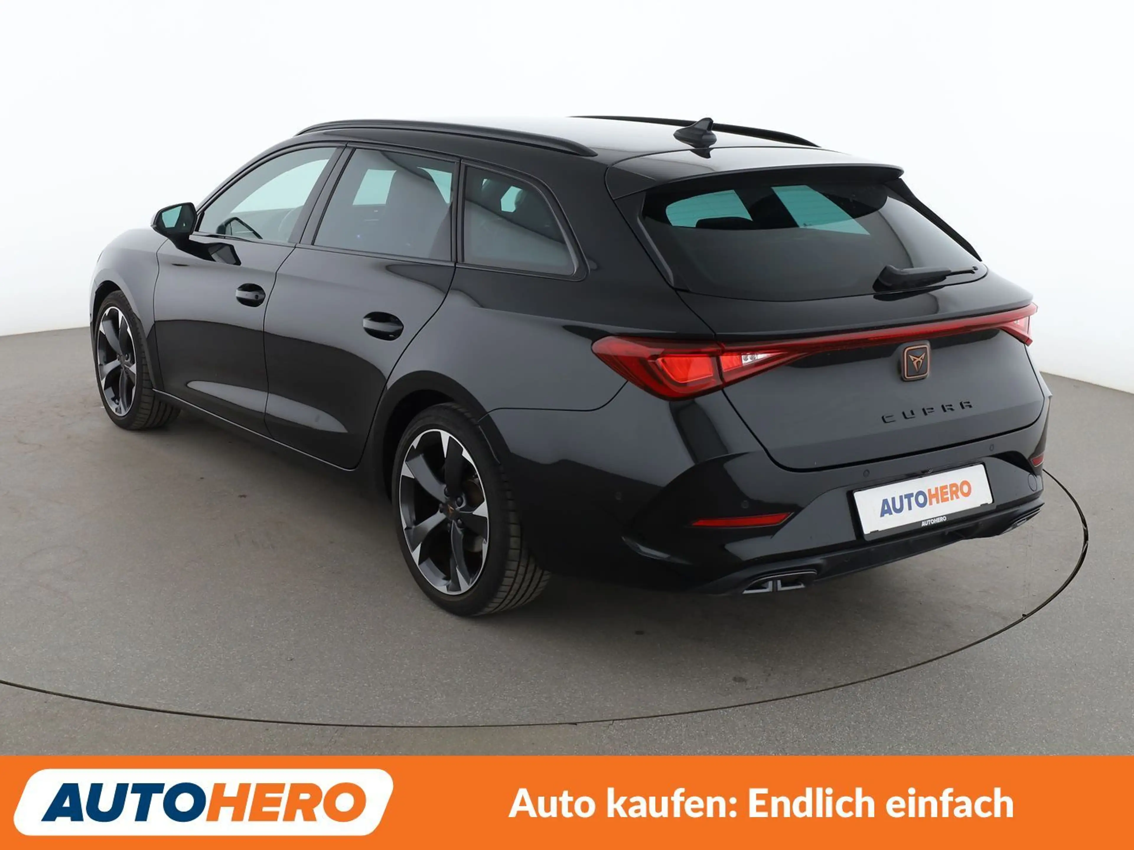 CUPRA Leon 1.5 eTSI Aut.*NAV*LED*ACC*CAM*PDC*SHZ*AMBIENTE*BT* — photo 4