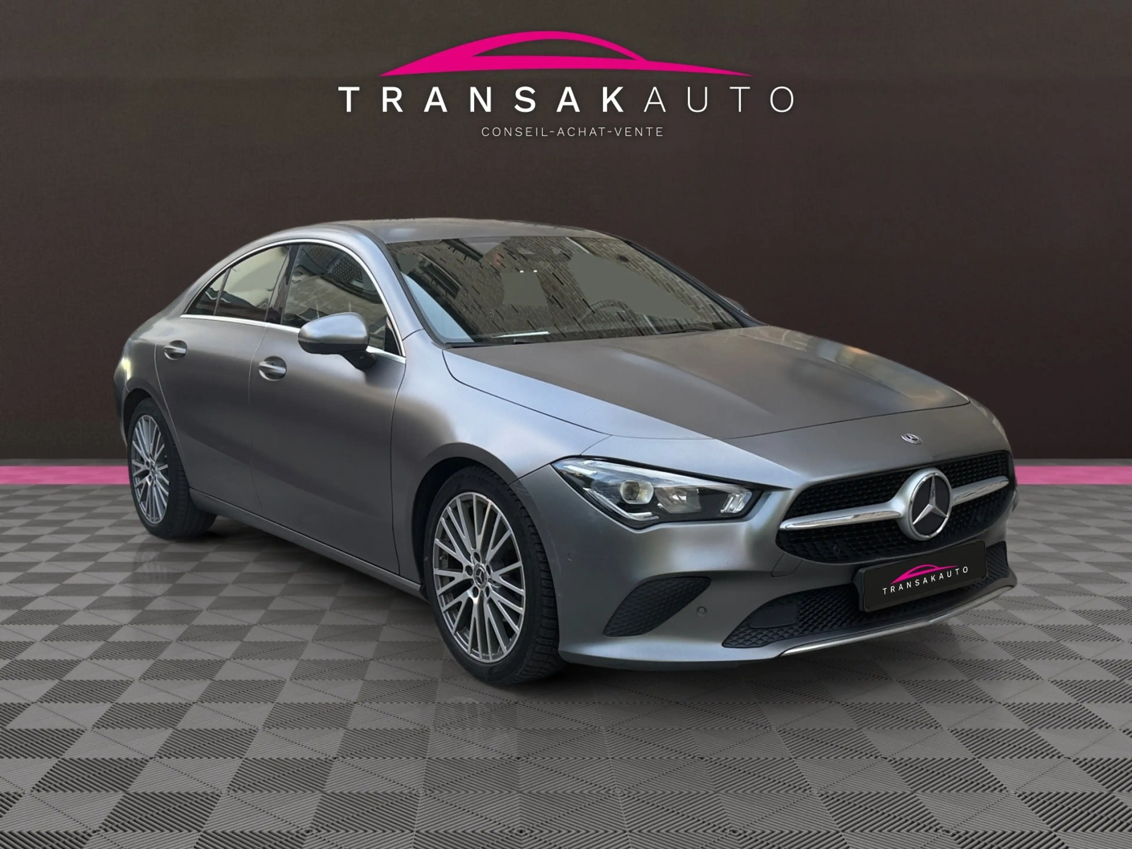 Mercedes-Benz CLA 180 Gris mat / Véhicule belge / Garantie 12 mois valable chez Mercedes