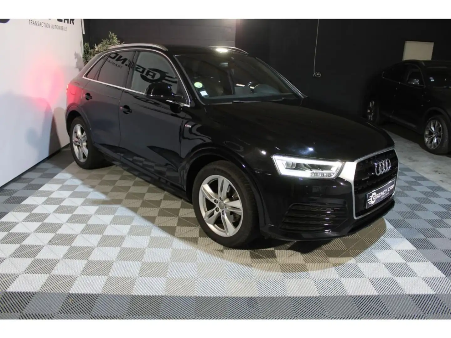Audi Q3 2.0 TDI Quattro 184ch S-tronic S-Line Noir - 2