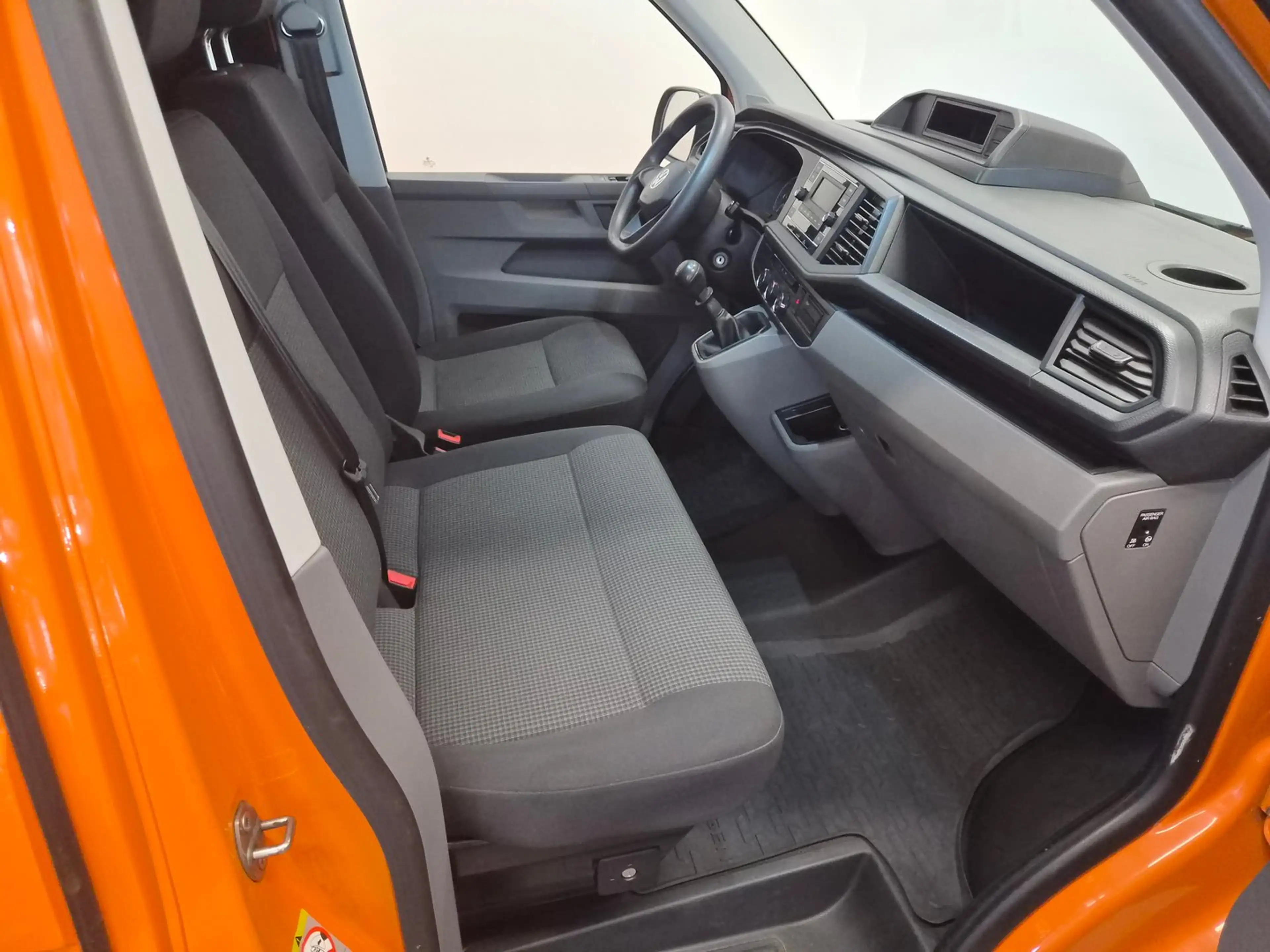 Volkswagen T6.1 Transporter VW Transporter T6.1 Kastenwagen LR TDI 4MOTION — photo 6