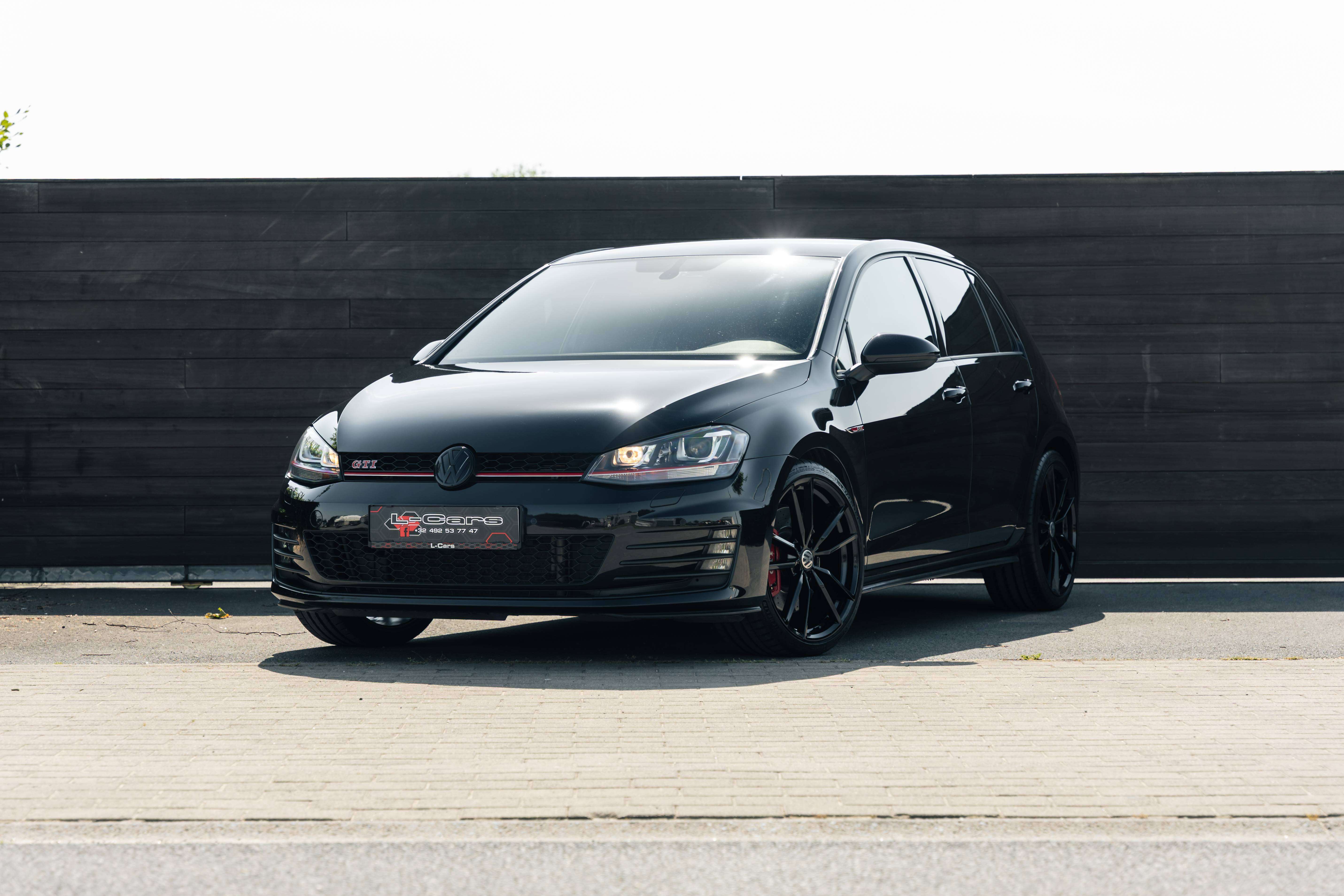 Volkswagen Golf GTI