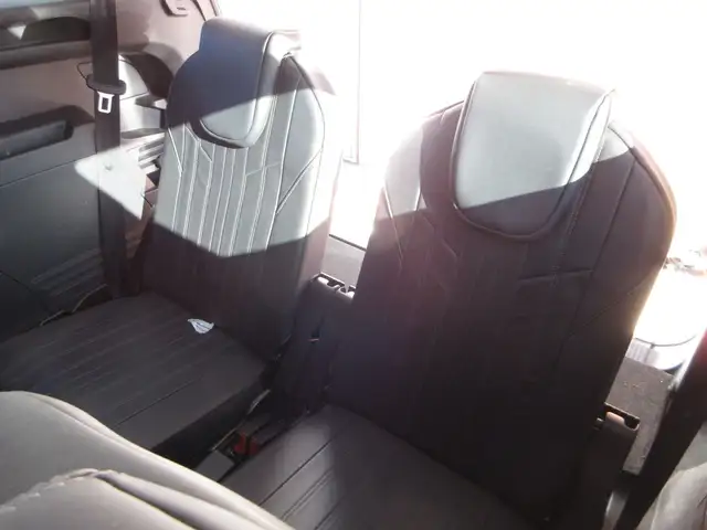 Peugeot 5008 view 11
