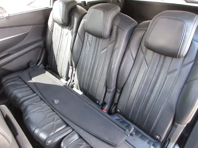 Peugeot 5008 view 10