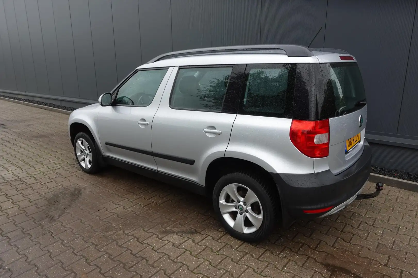 Skoda Yeti 1.6 TDI Greenline Ambition Gris - 2