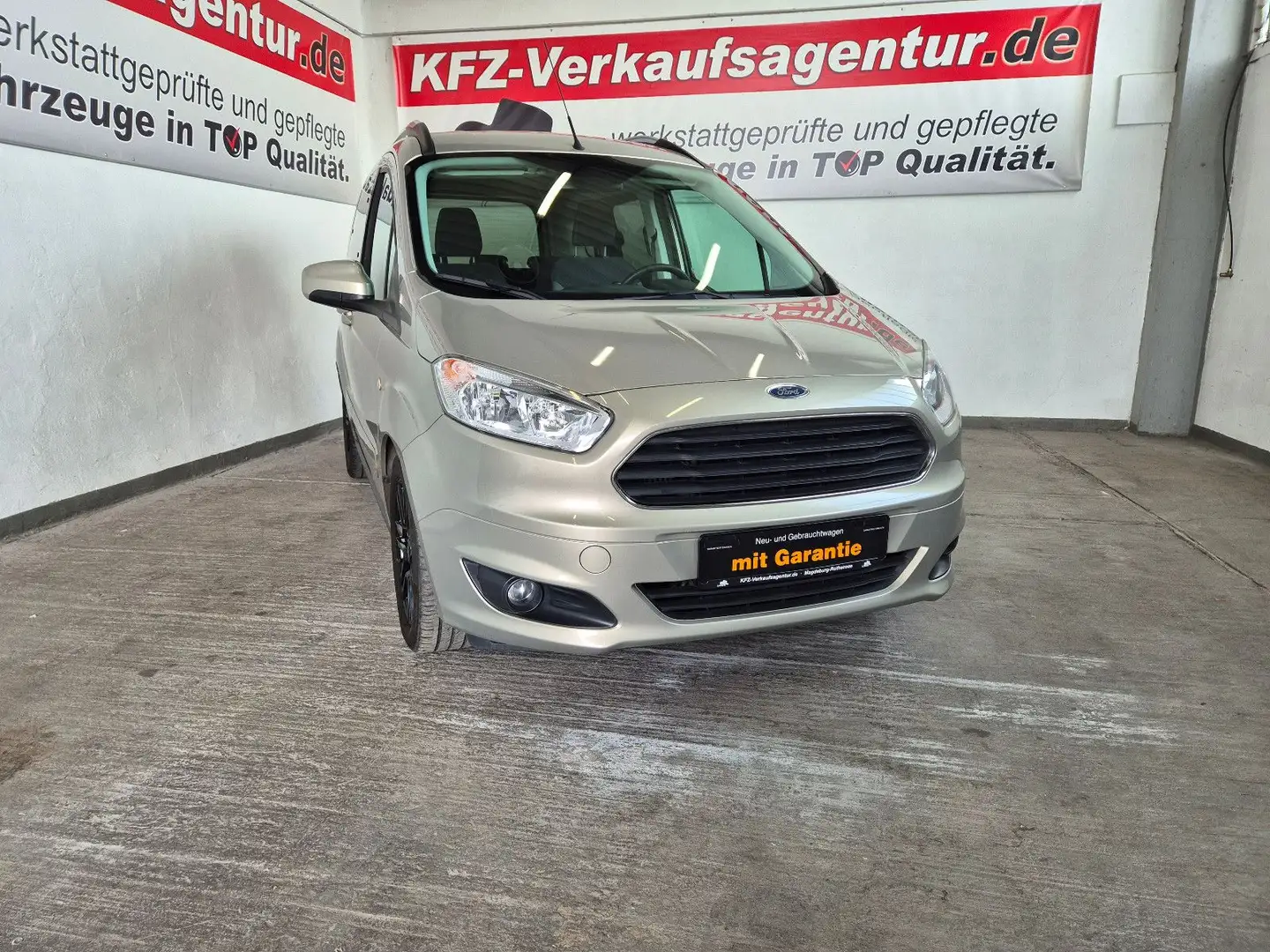 Ford Tourneo Courier Titanium, inkl. 1 Jahr Garantie Silber - 1