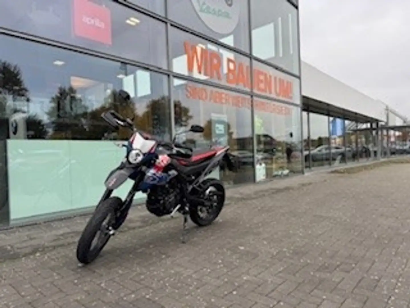 Aprilia SX 125 Schwarz - 1
