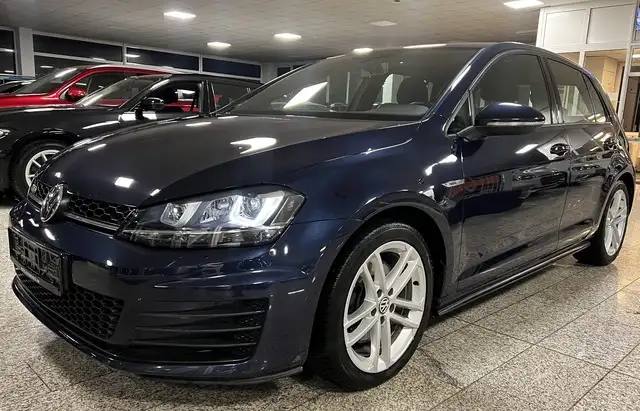 Volkswagen Golf GTD VII 2.0 TDI BMT DSG AHK Navi PDC XENON