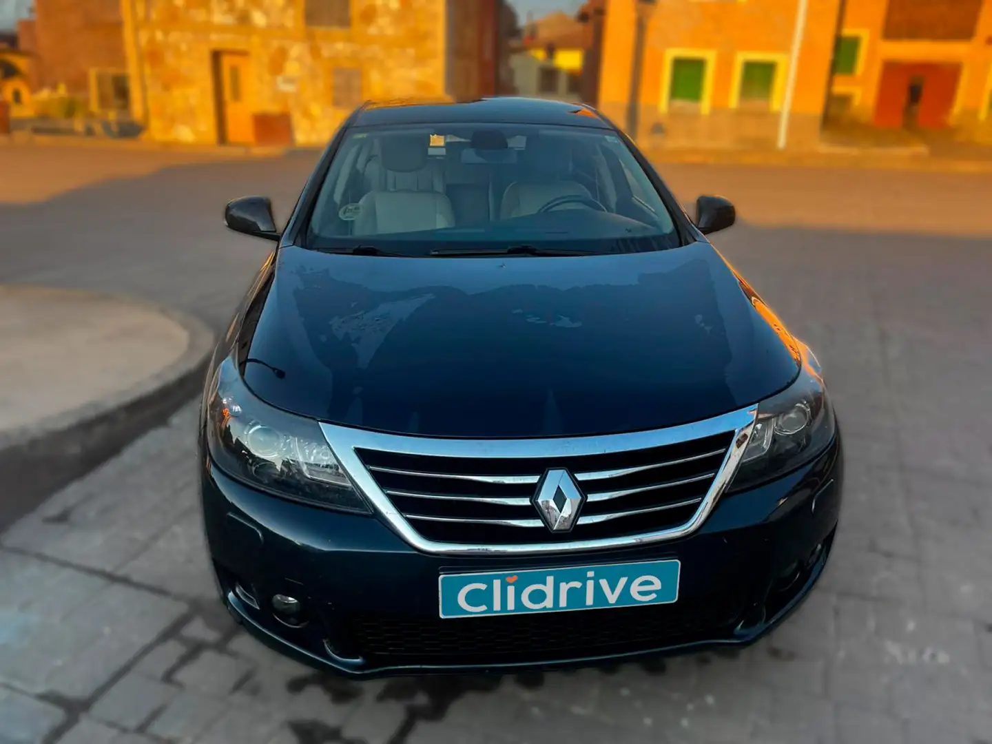 Renault Latitude 2.0dCi Privilege Nero - 2