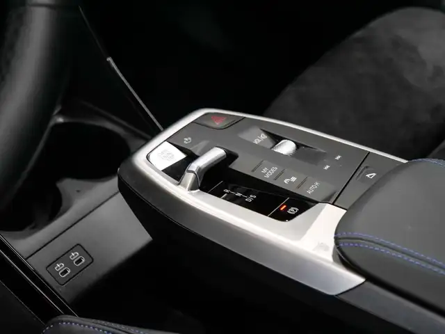 BMW 2 Series view 21