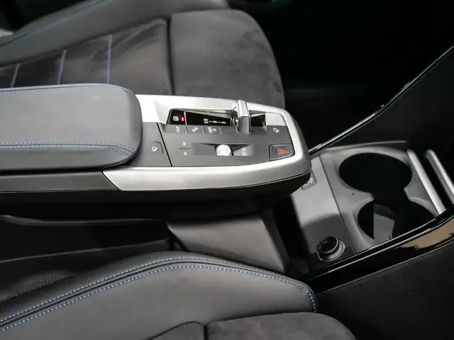 BMW 2 Series view 19