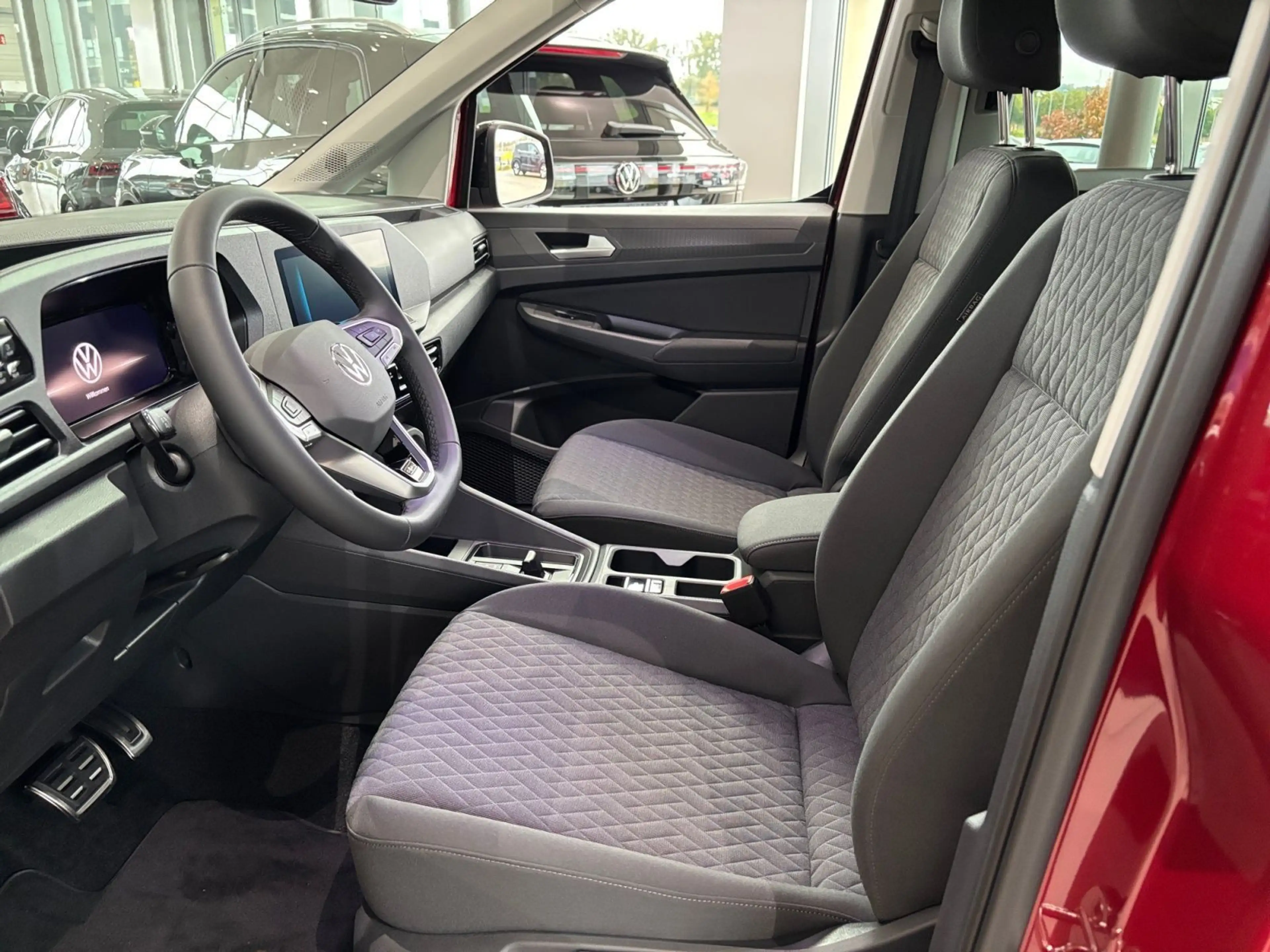 Volkswagen Caddy Life "GOAL" 5-Sitzer Motor: 2,0 l TDI EU6 — photo 3