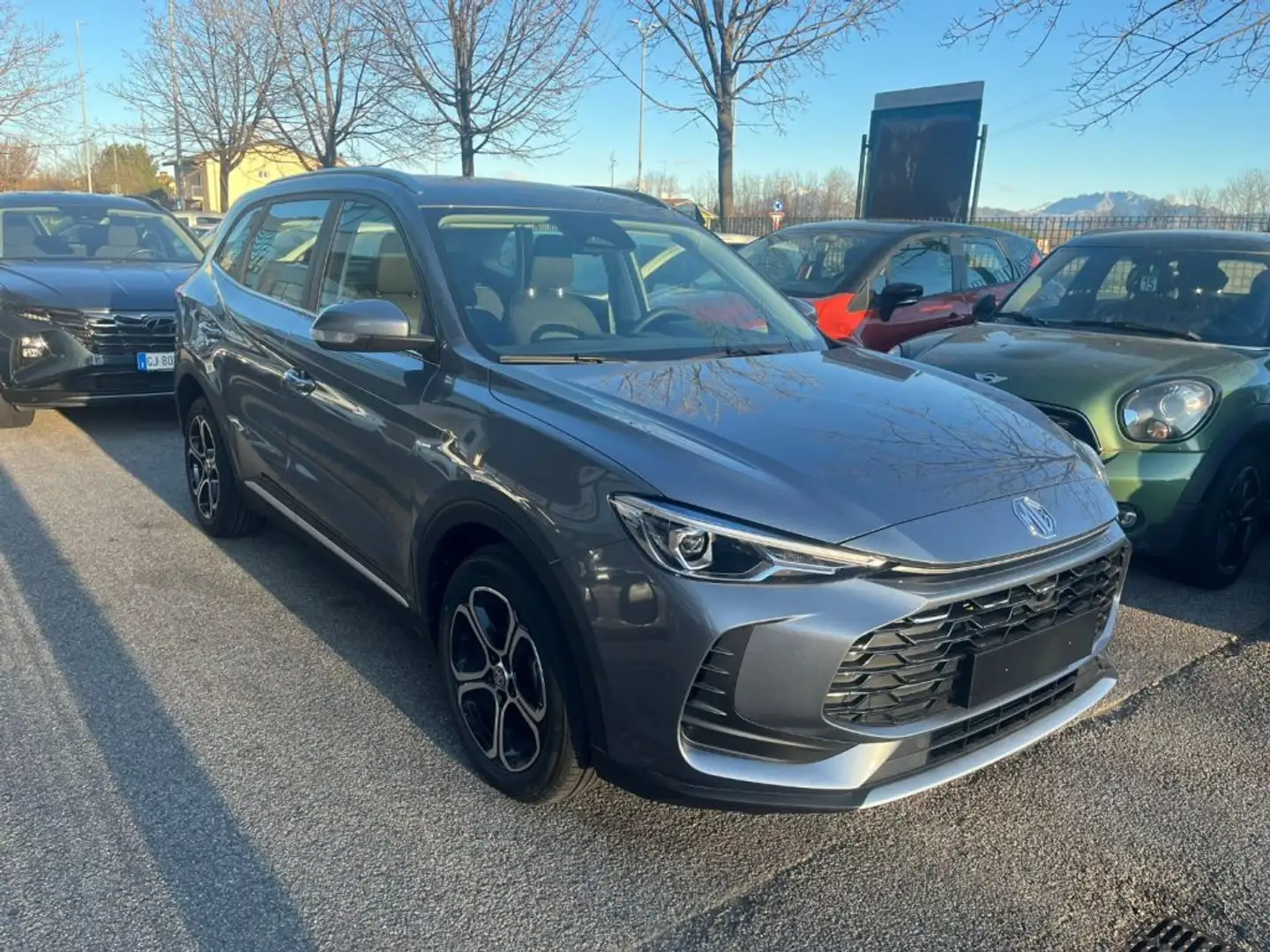 MG ZS 1500 FULL - HYBRID 197 CV - 2