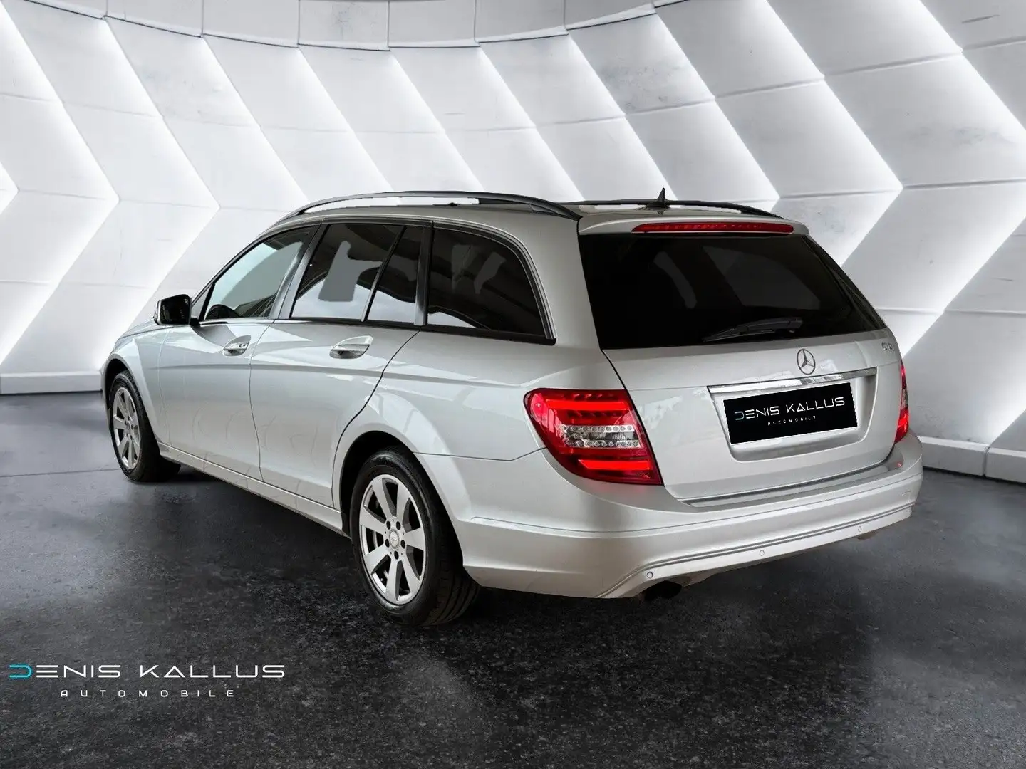 Mercedes-Benz C 200 CDI Classic DPF C 200 CDI /Gepflegt Plateado - 2
