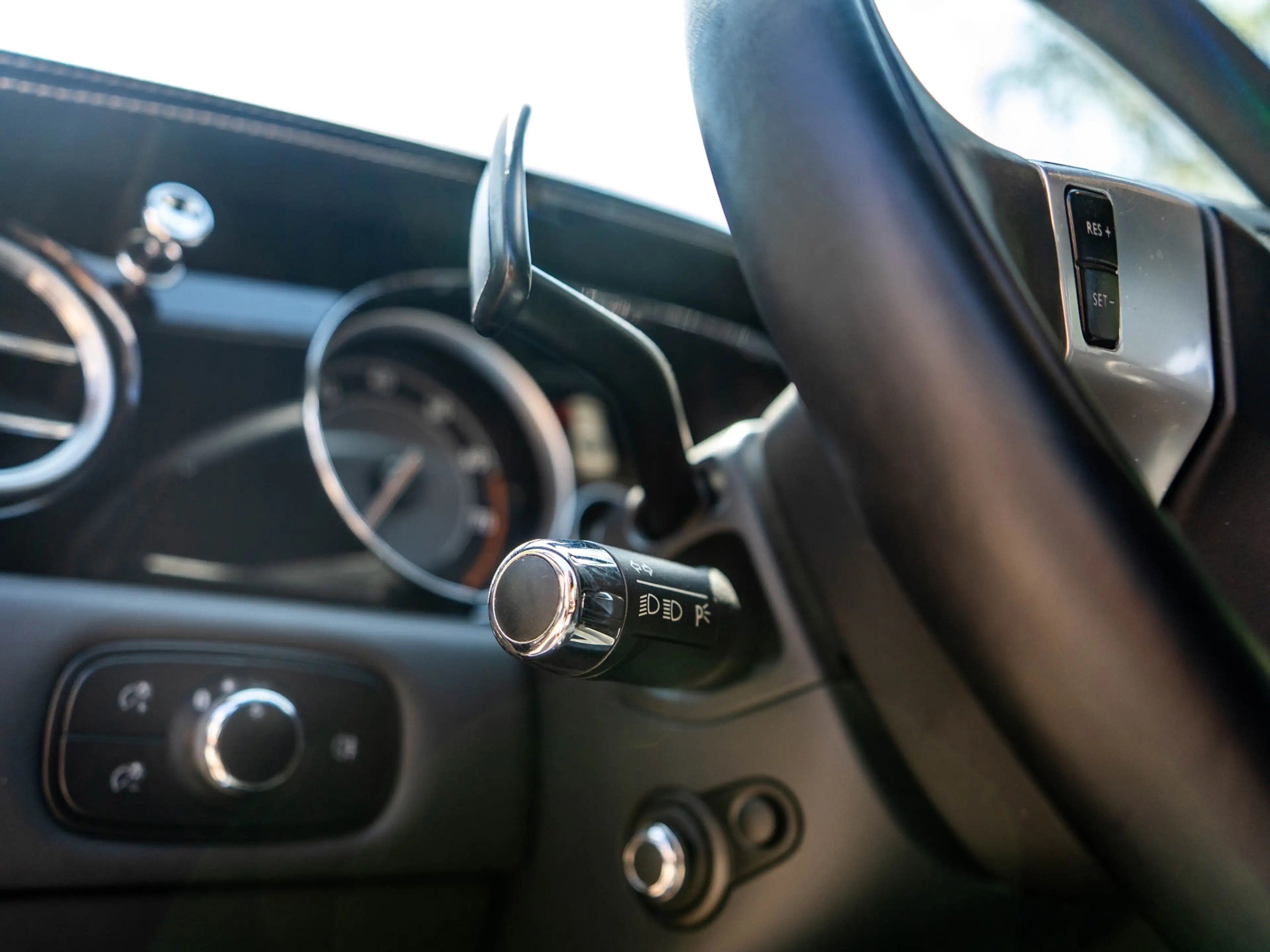 Bentley Flying Spur 6.0 W12 — photo 6