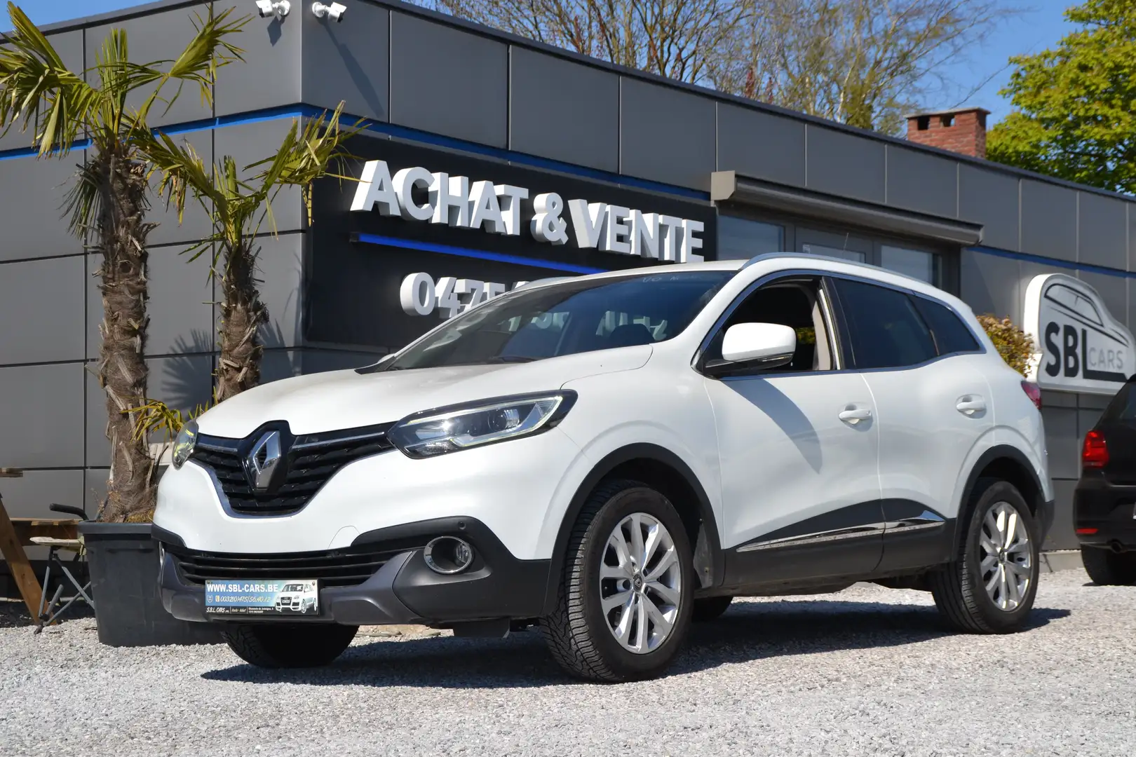 Renault Kadjar 🔥🤩NEW ARRIVAL🤩🔥1.2 TCe Bose Edition Wit - 1