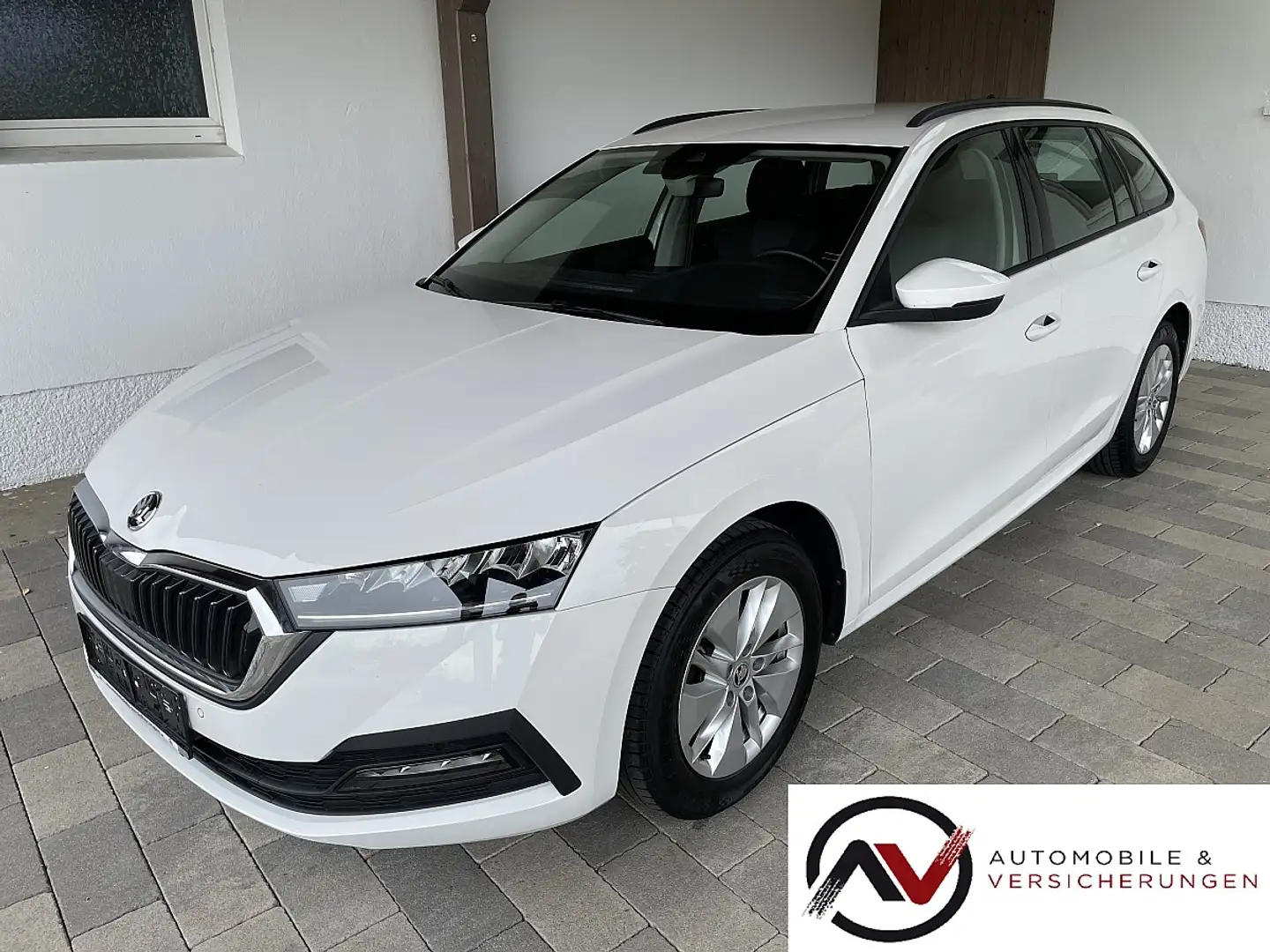 Skoda Octavia 2,0 TDI DSG-LED-AHV-VIRTUAL COCKPIT-SHZ-TEMPOMA... Weiß - 1
