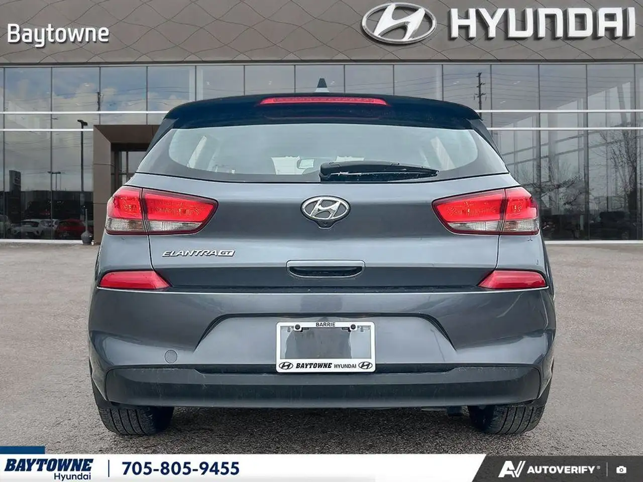 Hyundai ELANTRA снимка Hyundai ELANTRA