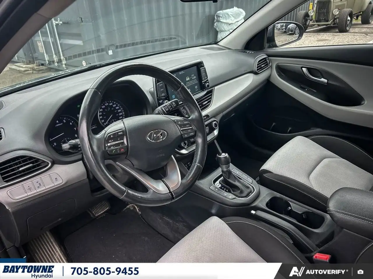 Hyundai ELANTRA снимка Hyundai ELANTRA