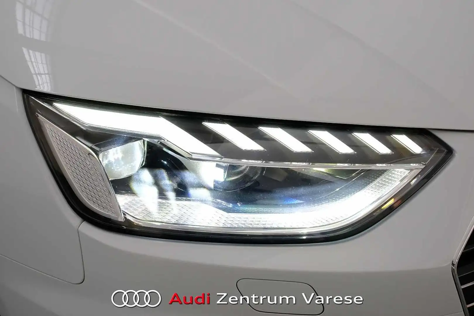 Audi A4 Avant 40 TDI 204CV MHEV Quattro Stronic Sline White - 2
