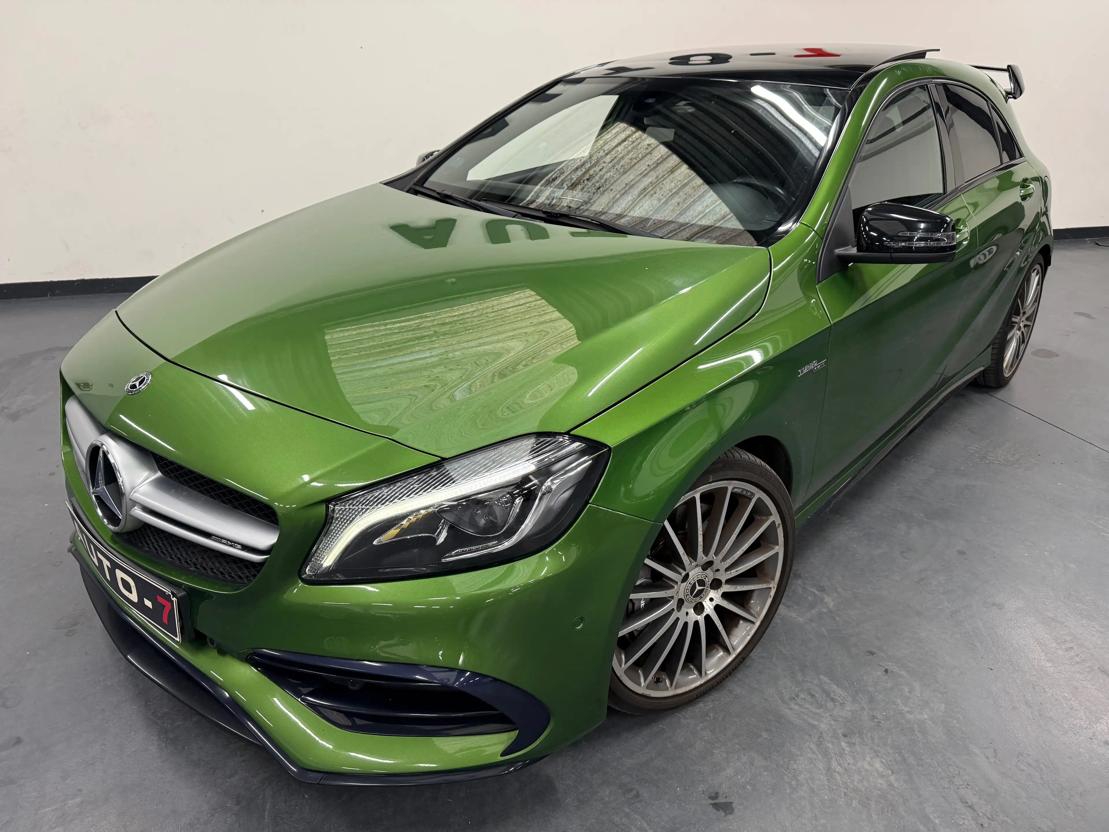 Mercedes-Benz A 45 AMG 4-Matic Face-lift Performance 2017 — photo 2