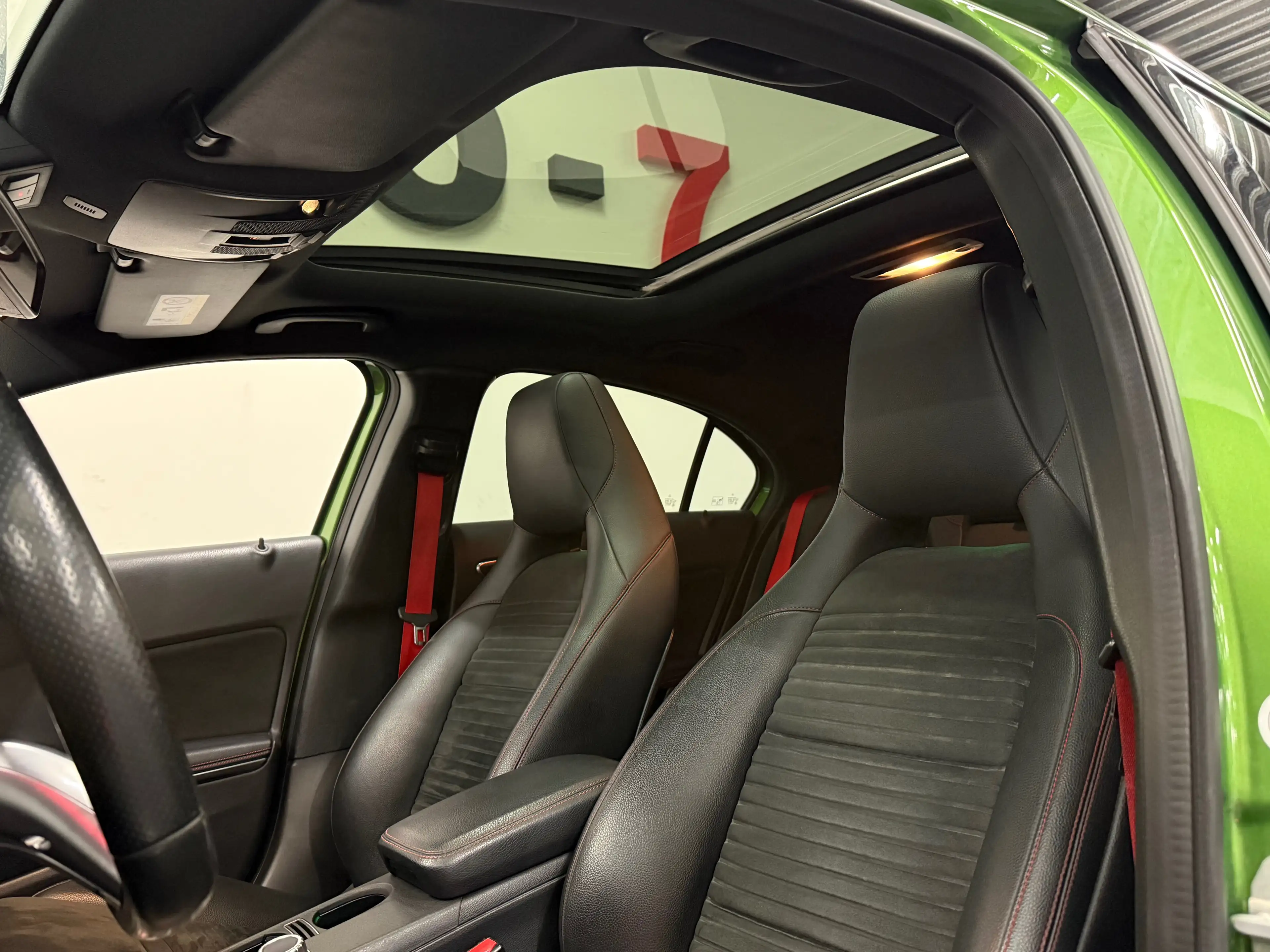 Mercedes-Benz A 45 AMG 4-Matic Face-lift Performance 2017 — photo 13