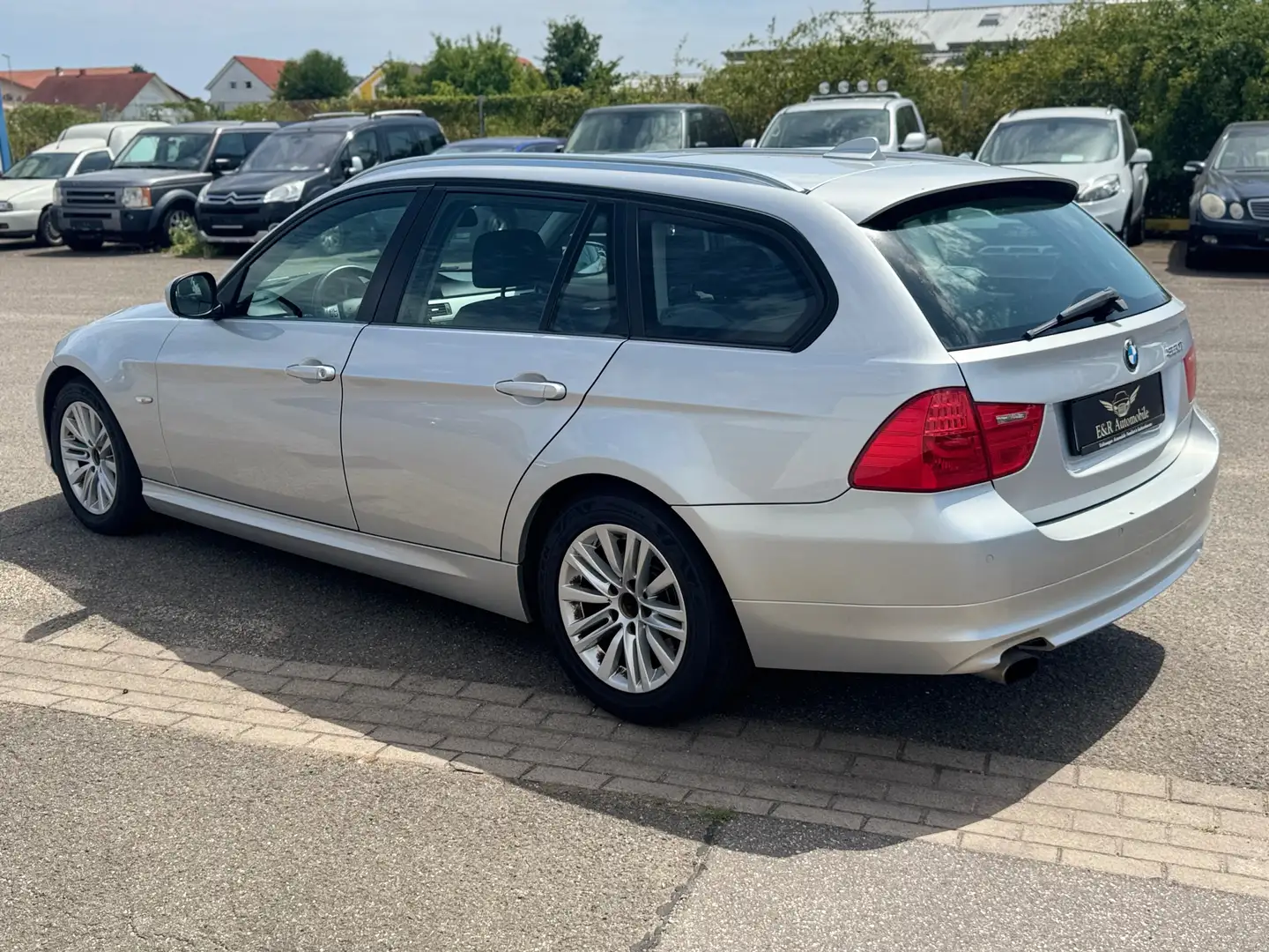 BMW 320 320i Grau - 2