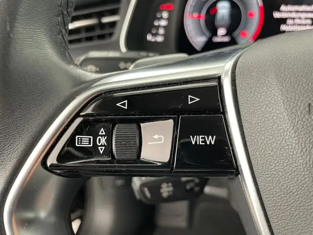 Audi A6 view 14