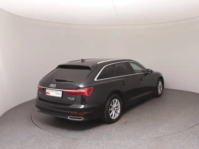 Audi A6 view 4