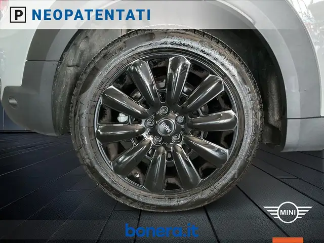 MINI Countryman view 12