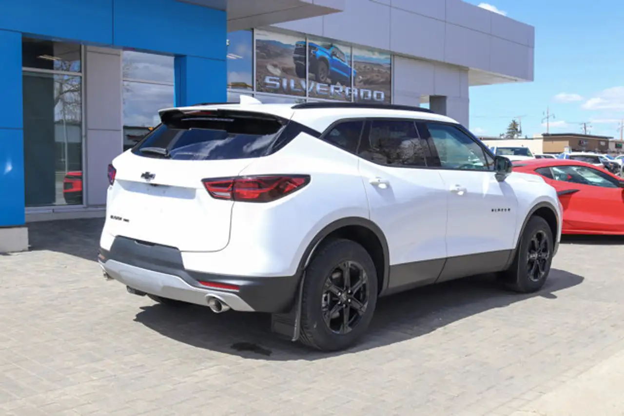 Chevrolet Blazer снимка Chevrolet Blazer