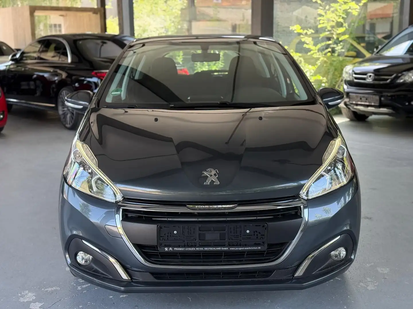 Peugeot 208 1.2 Active-PDC-SHZ-KLIMA-TEMPO Grau - 2
