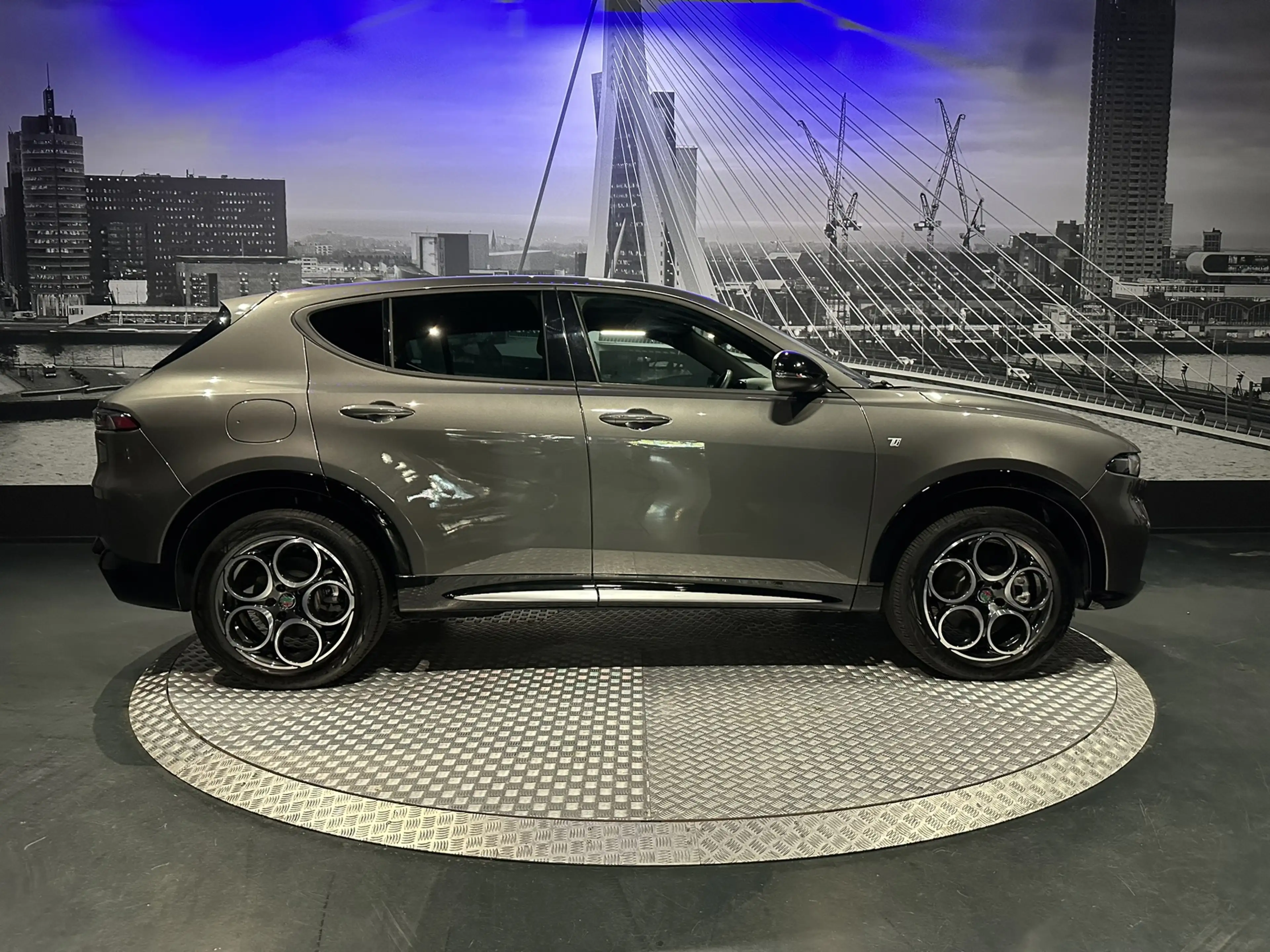 Alfa Romeo Tonale 1.3 Ibrida Plug-In Q4 — photo 14
