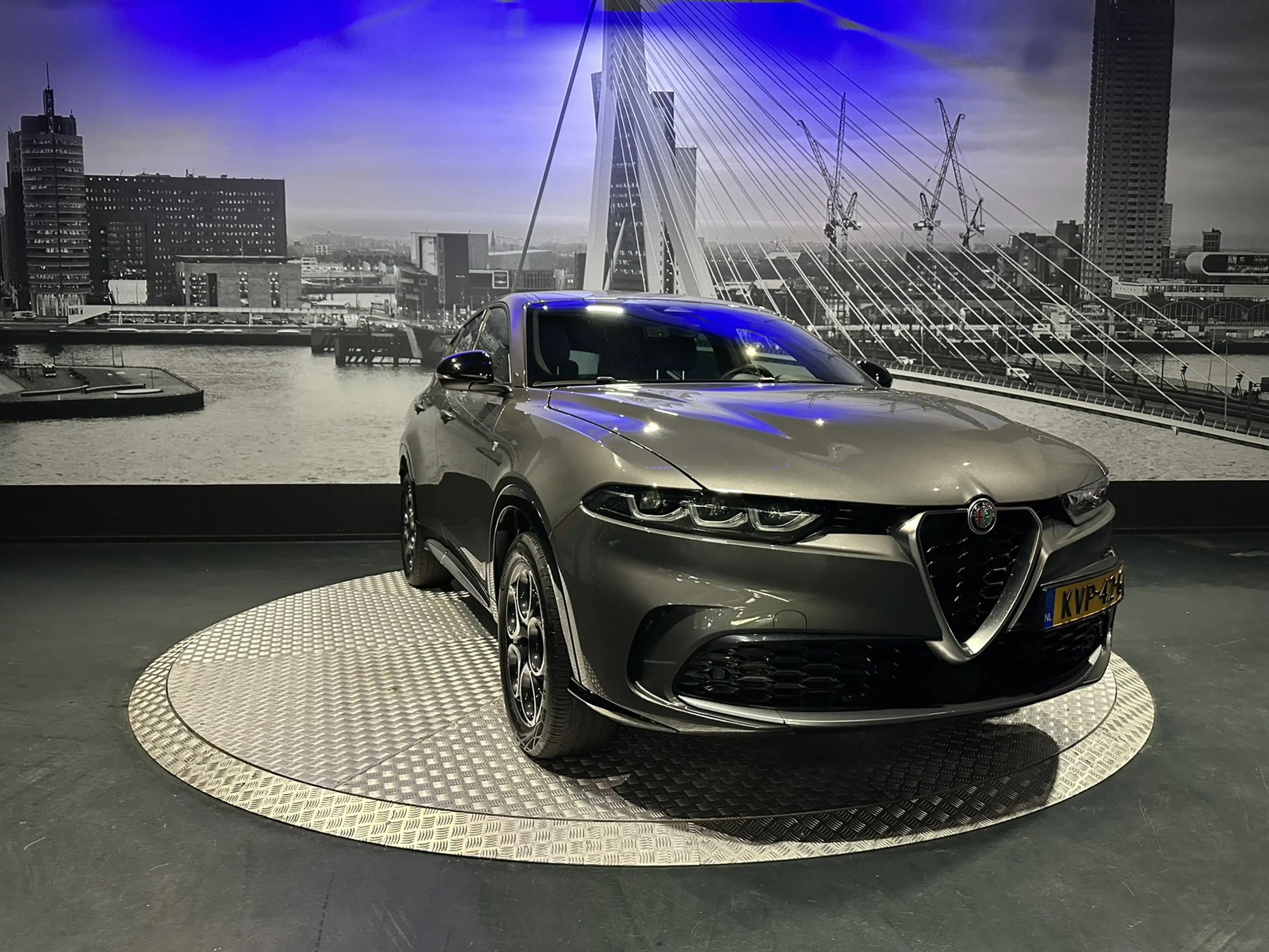 Alfa Romeo Tonale 1.3 Ibrida Plug-In Q4 — photo 4