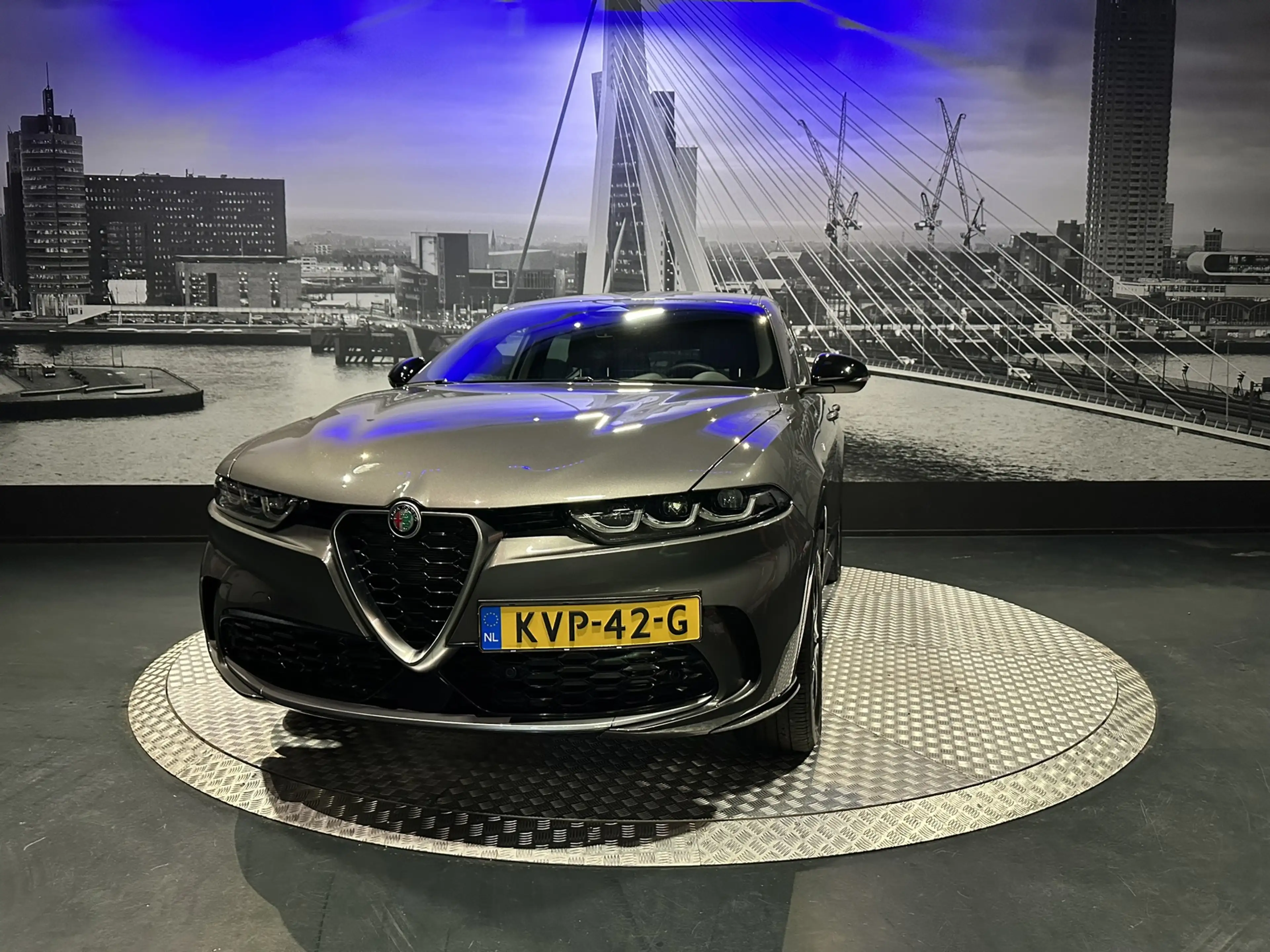 Alfa Romeo Tonale 1.3 Ibrida Plug-In Q4 — photo 6