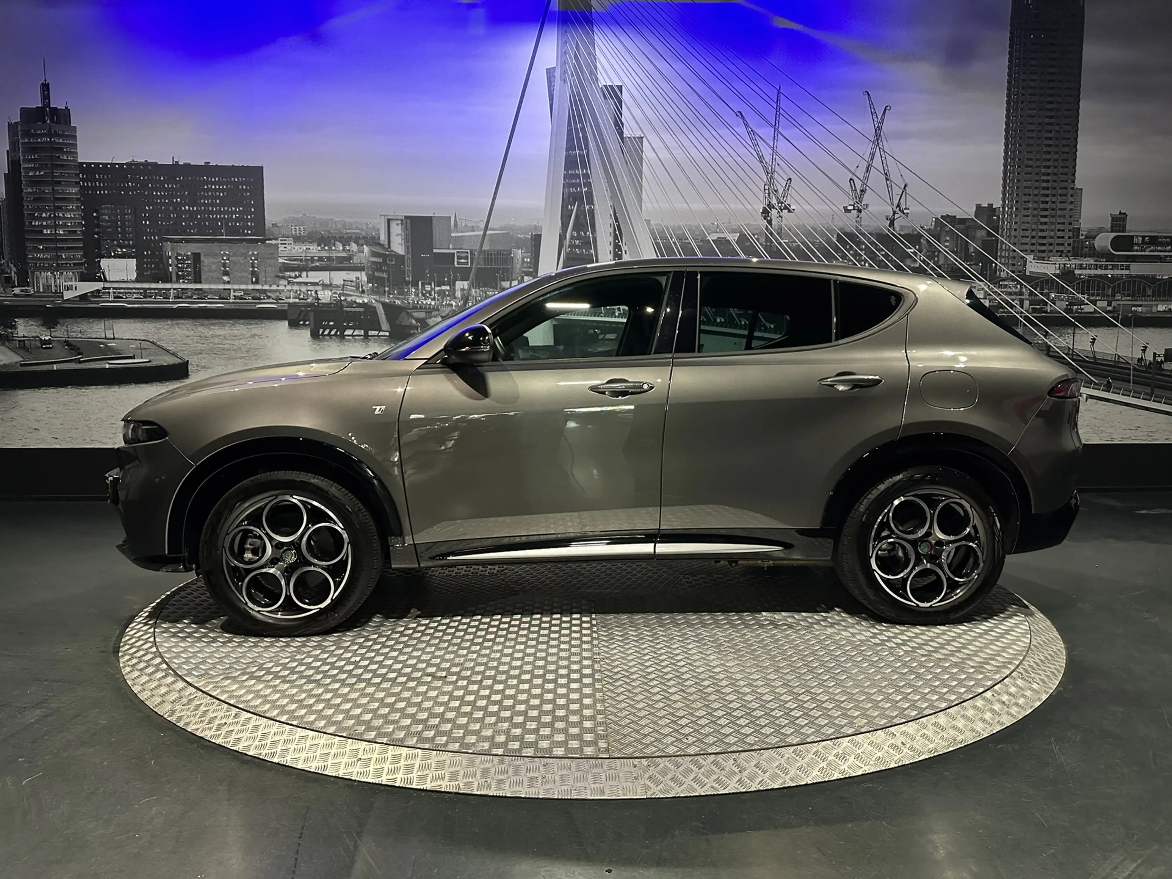 Alfa Romeo Tonale 1.3 Ibrida Plug-In Q4 — photo 8