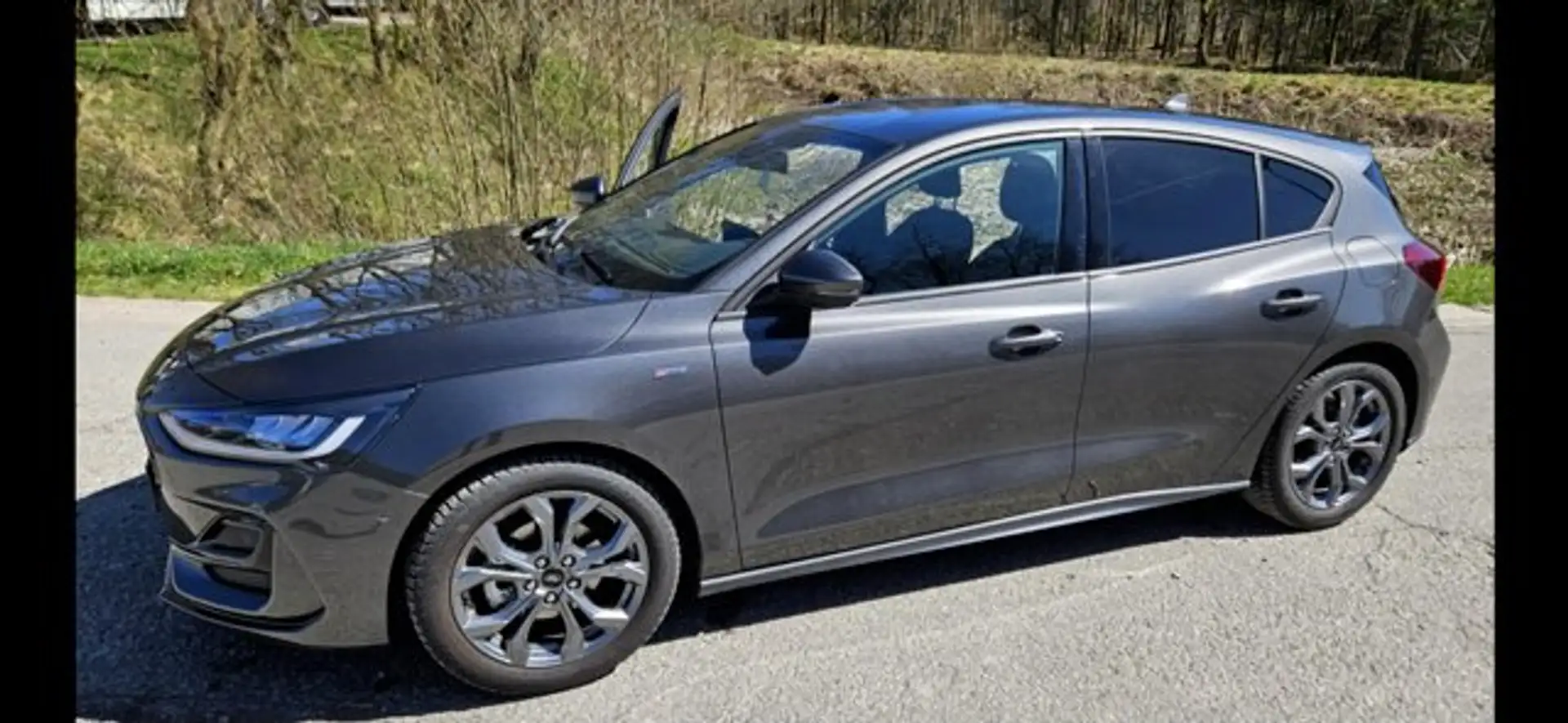 Ford Focus Focus 1.0 EcoBoost 125 S Grijs - 1