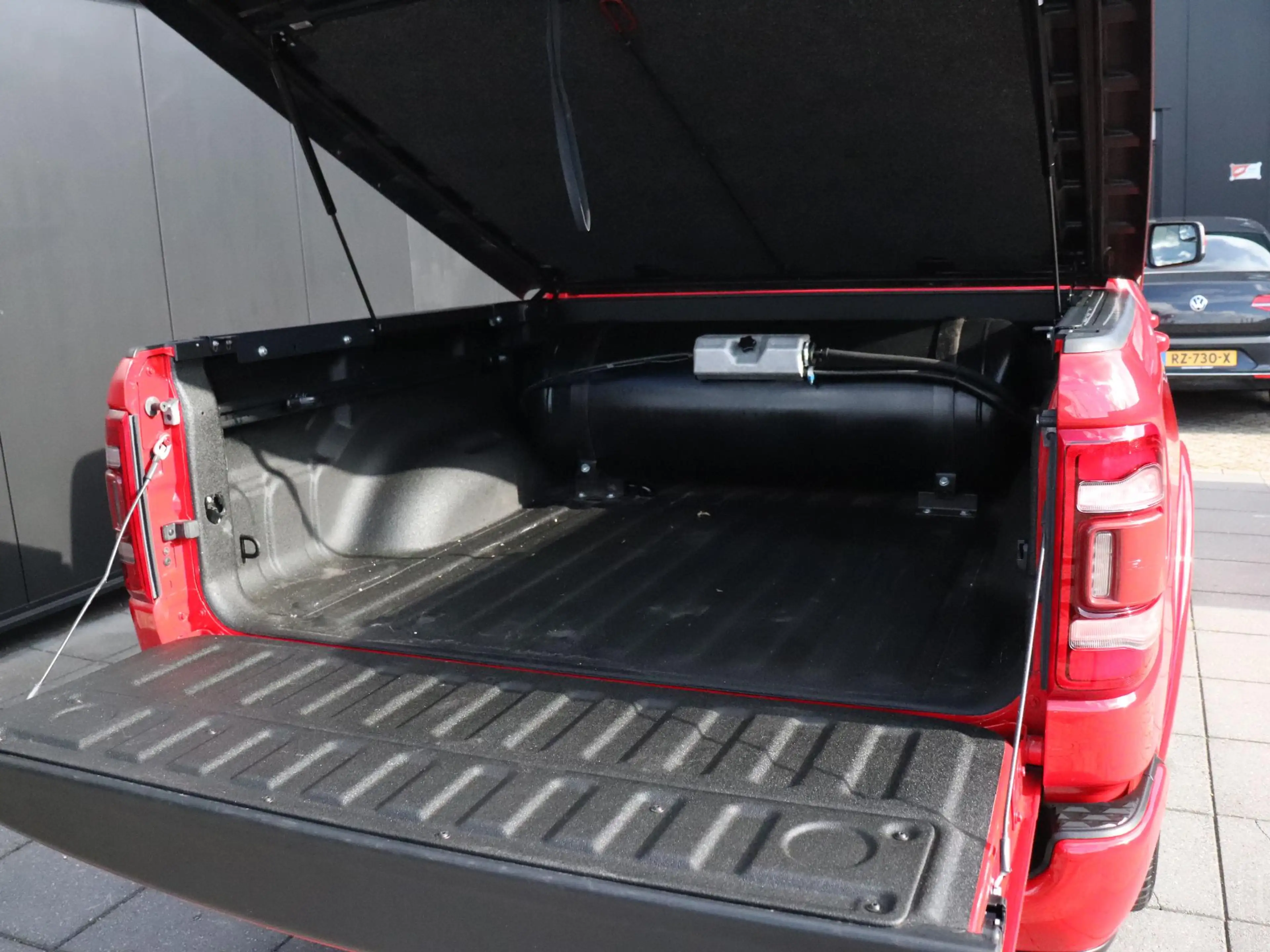 Dodge RAM 1500 5.7 V8 4x4 Crew Cab Laramie | LPG | STOEL/STU — photo 18