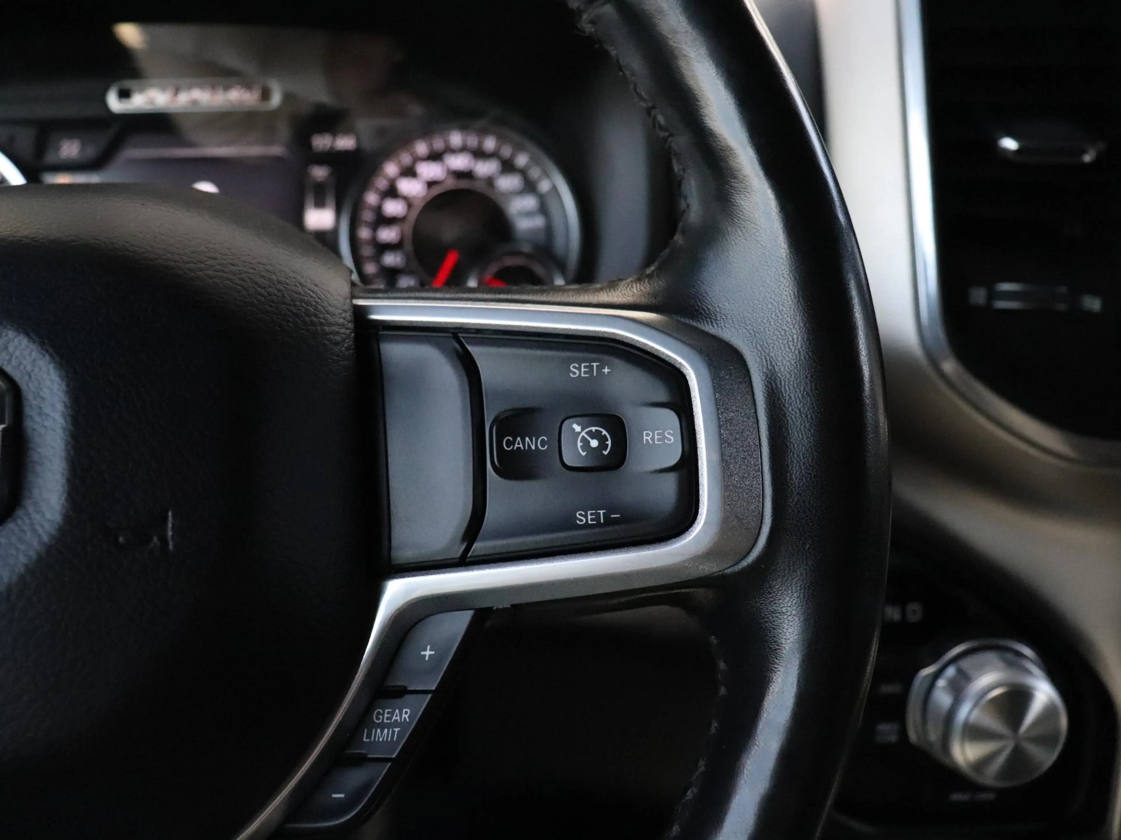 Dodge RAM 1500 5.7 V8 4x4 Crew Cab Laramie | LPG | STOEL/STU — photo 26
