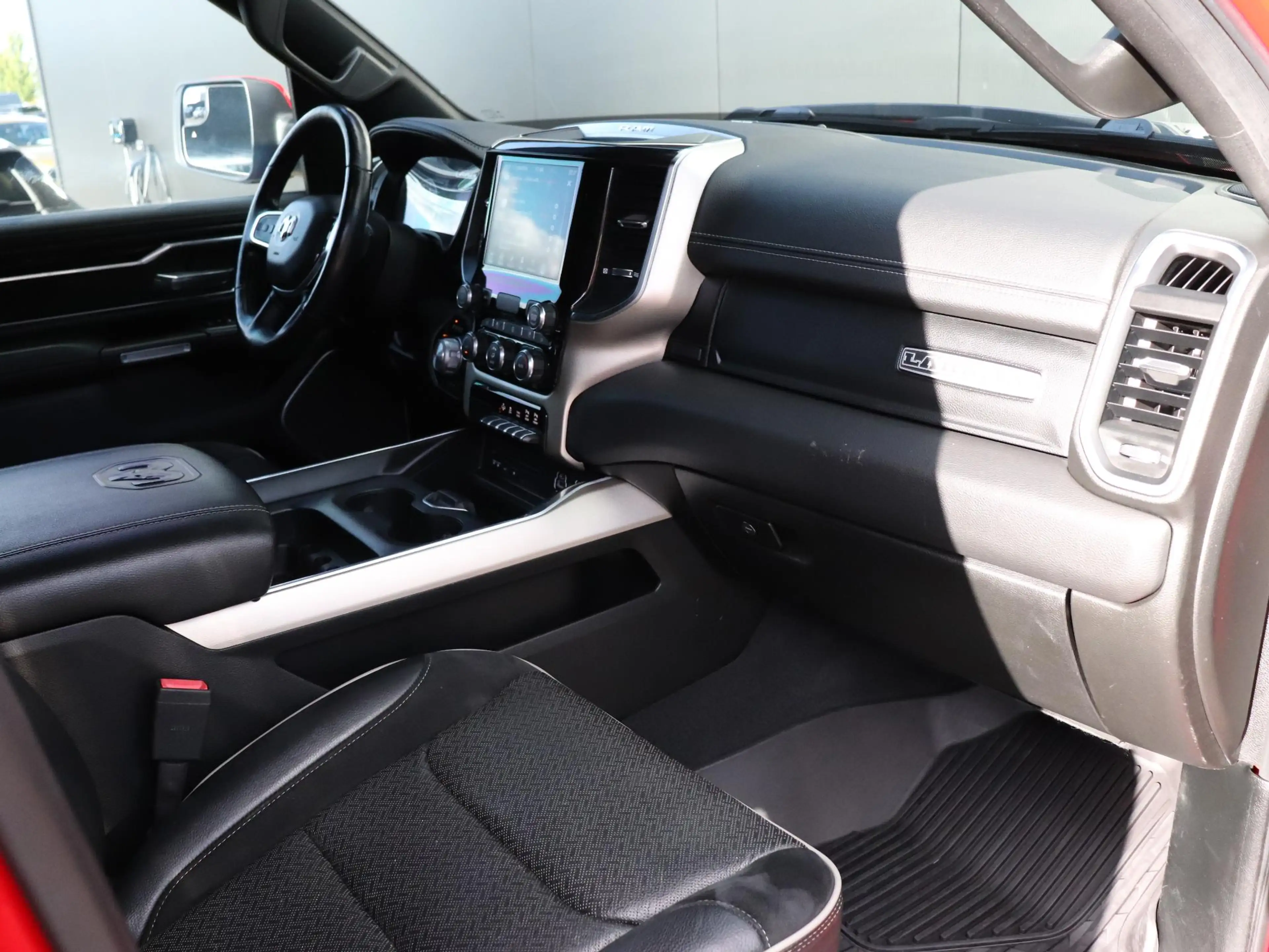 Dodge RAM 1500 5.7 V8 4x4 Crew Cab Laramie | LPG | STOEL/STU — photo 25